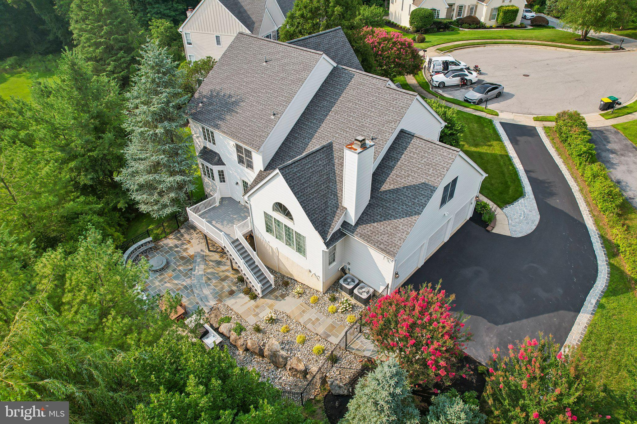 STONEWOLD - Residential