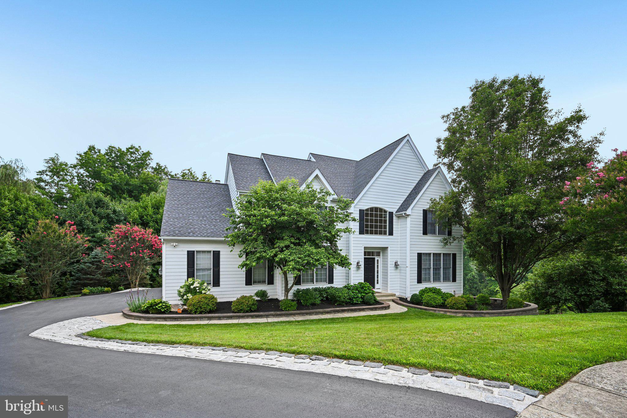 STONEWOLD - Residential