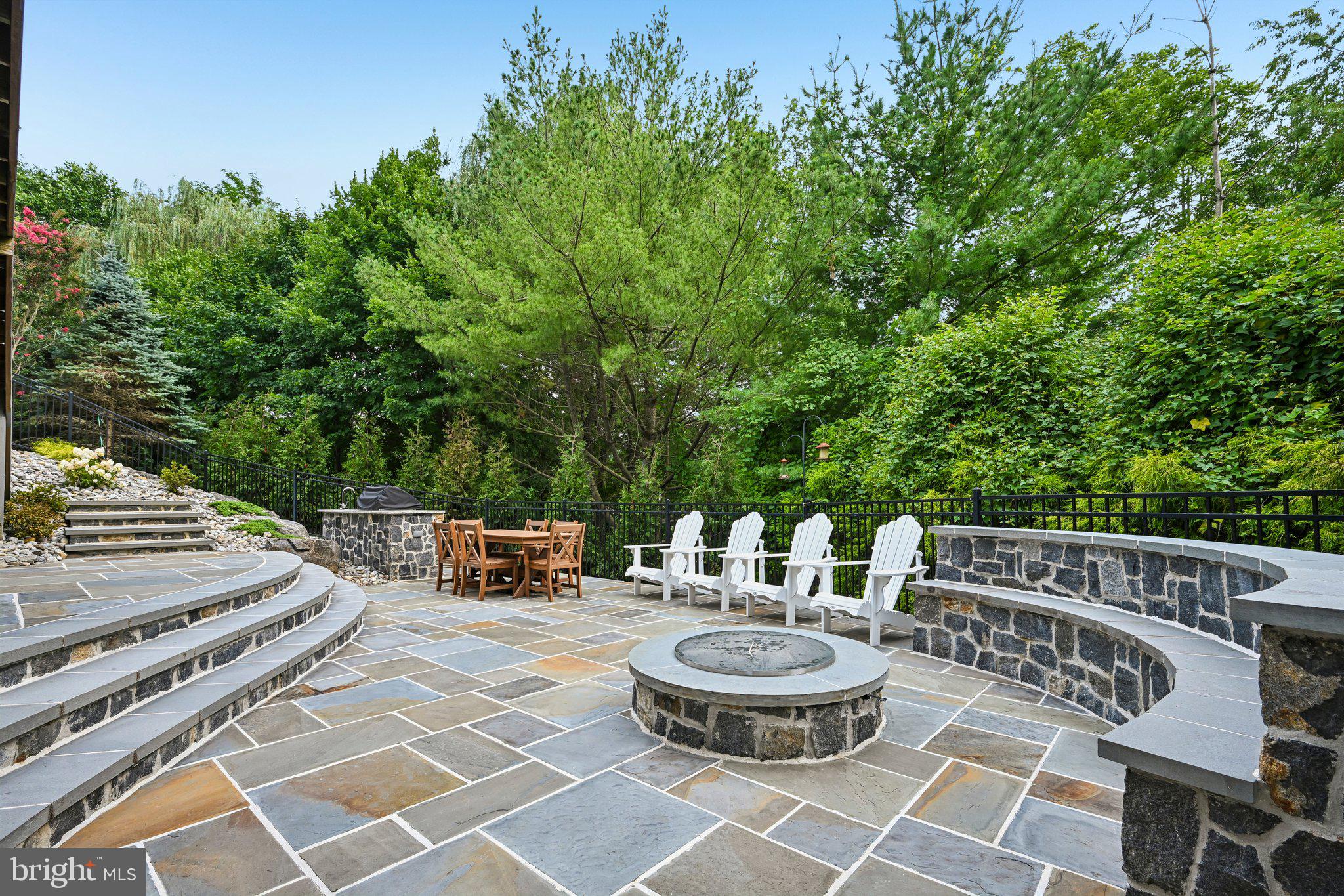 STONEWOLD - Residential