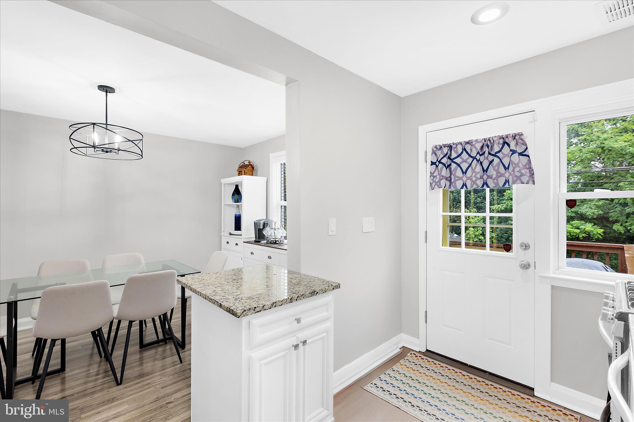 ARBOUR MANOR - Residential