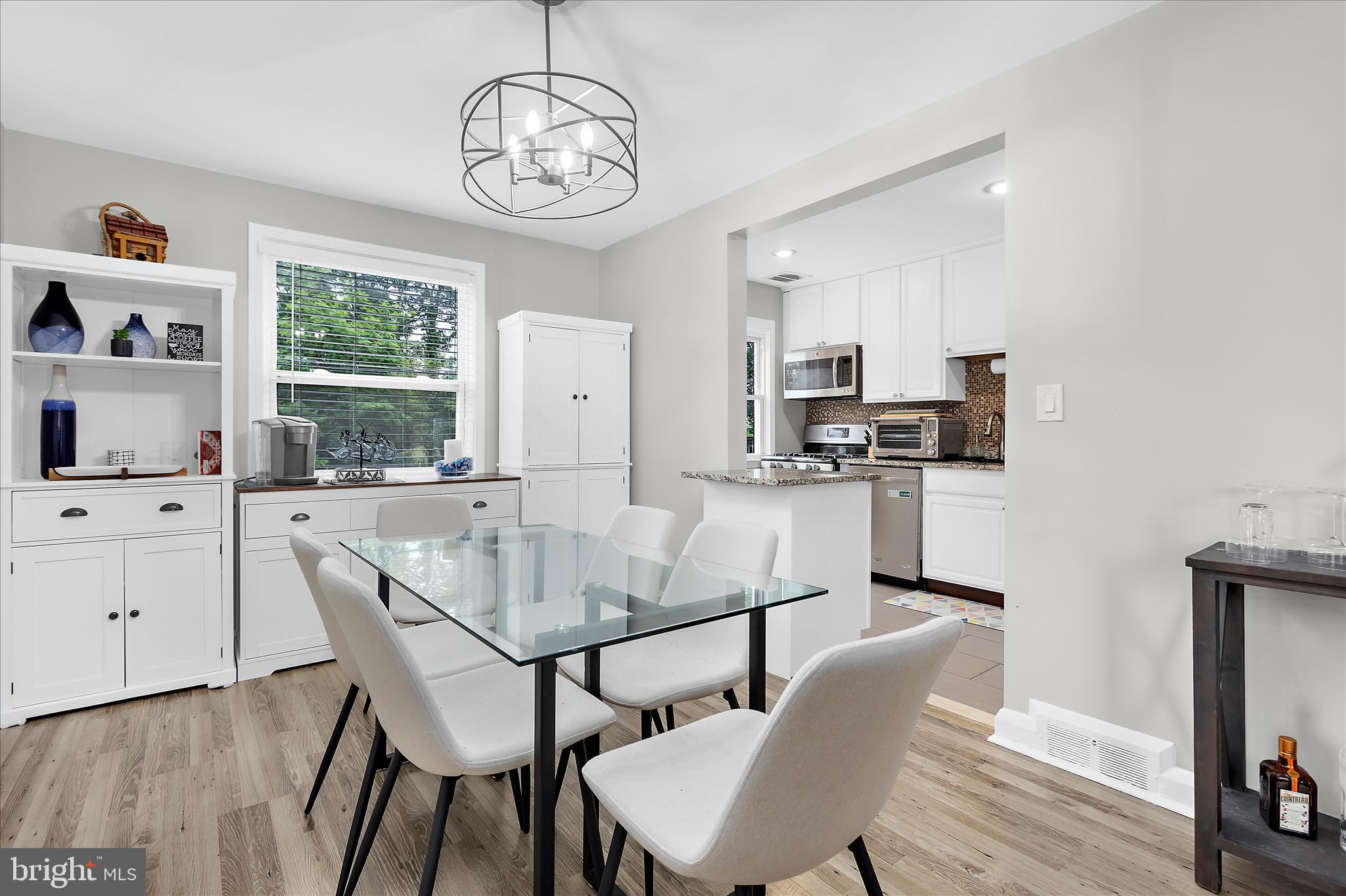 ARBOUR MANOR - Residential