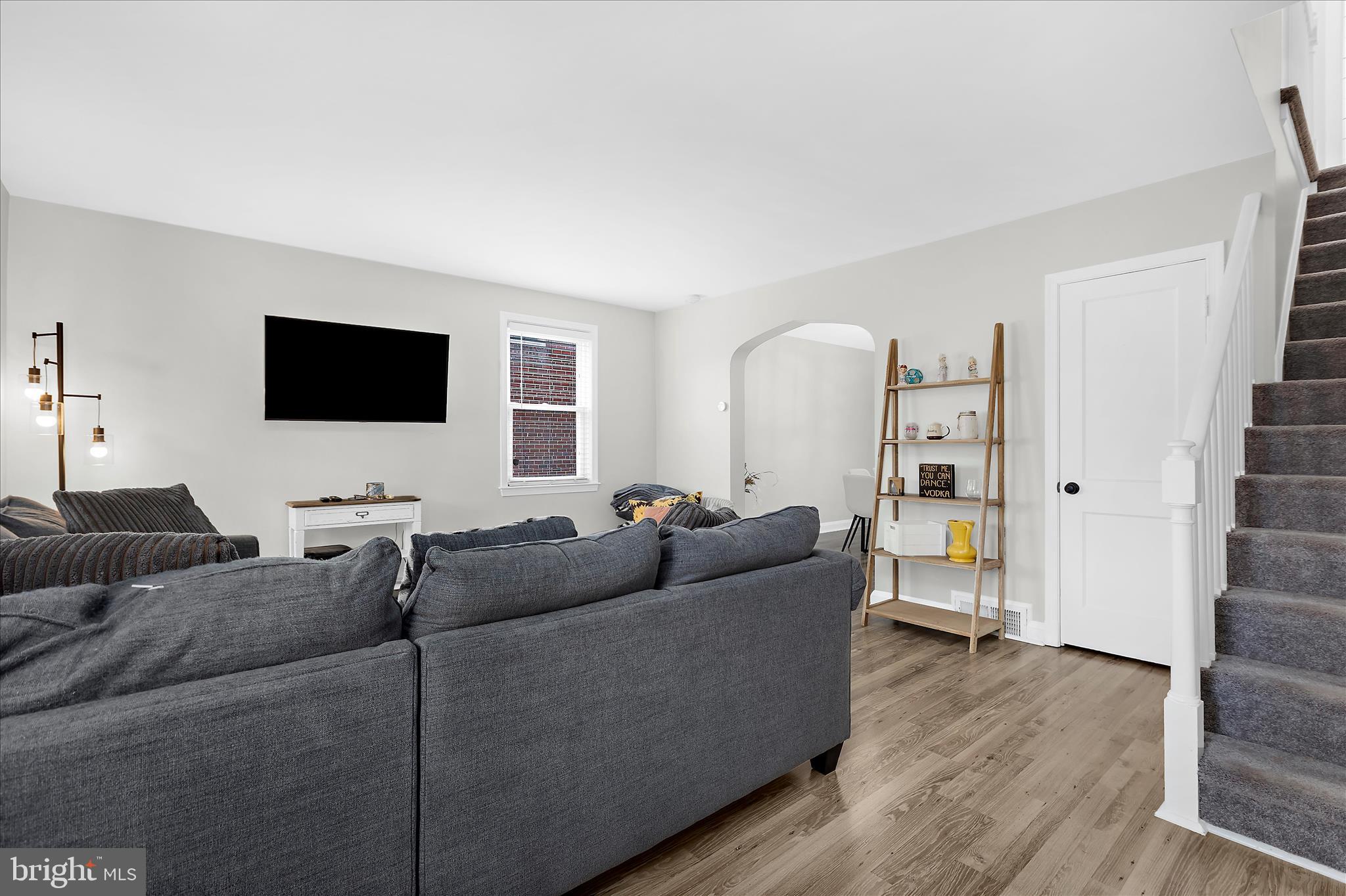 ARBOUR MANOR - Residential