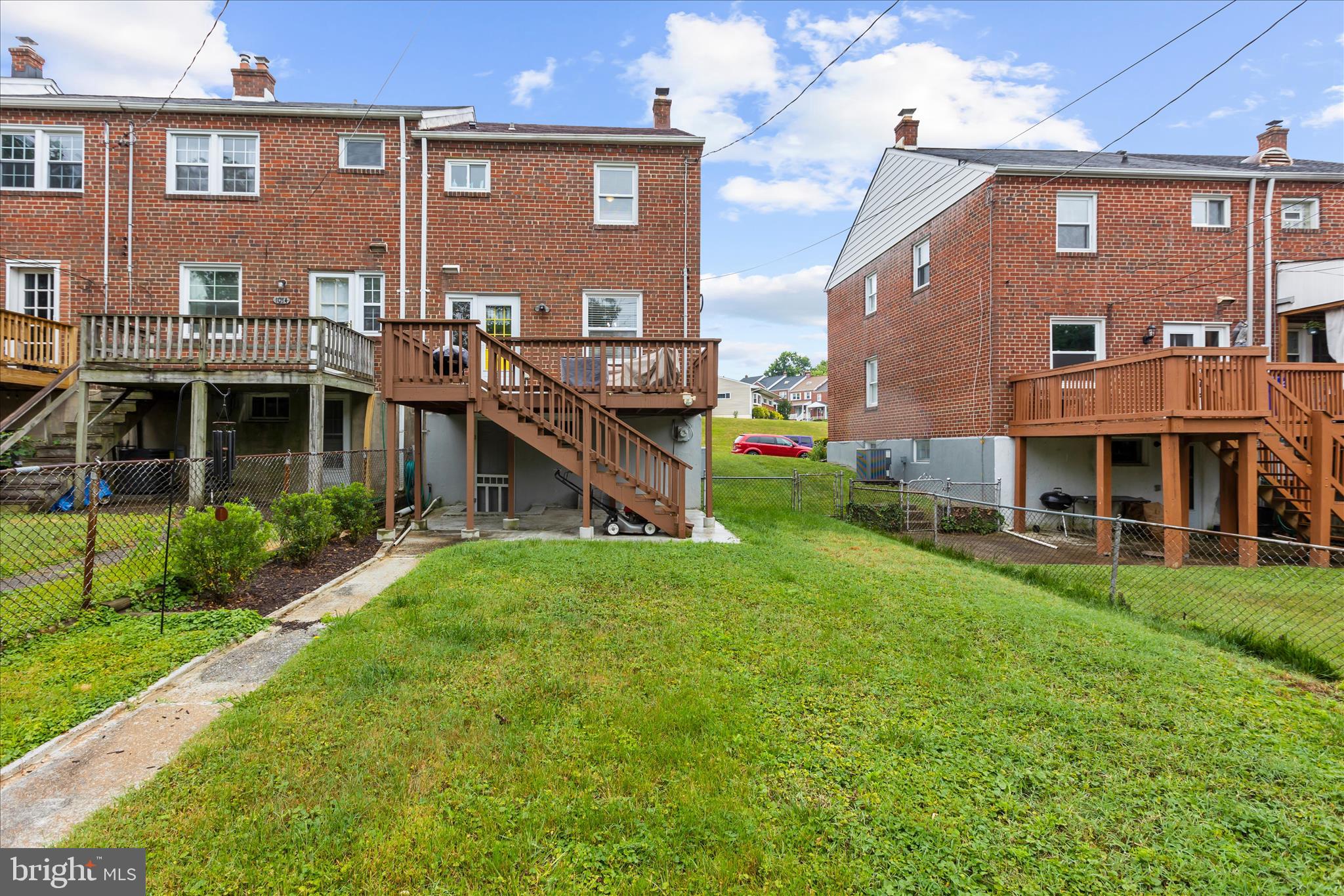 ARBOUR MANOR - Residential