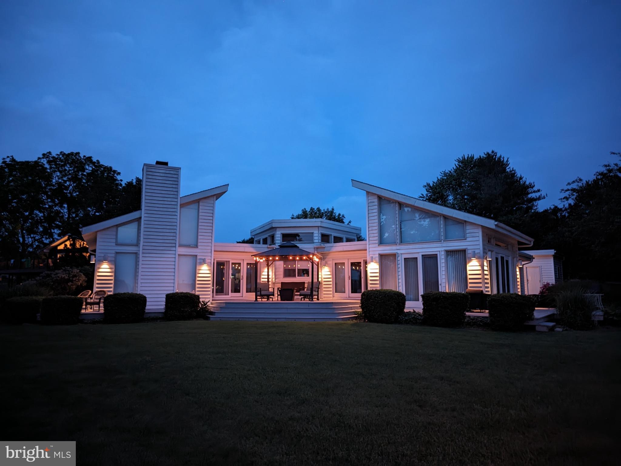 LAKE MEADE - Residential