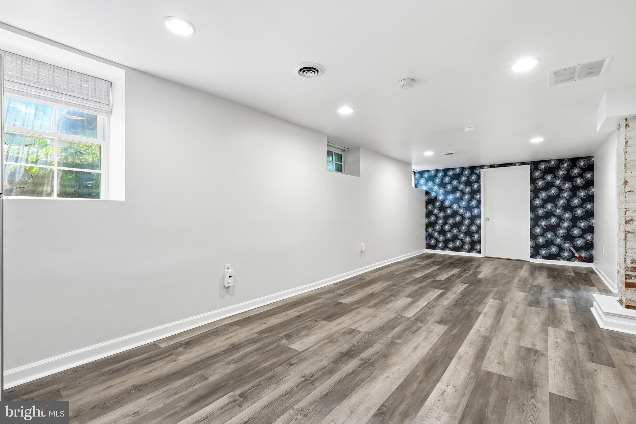 TAKOMA PARK - Residential