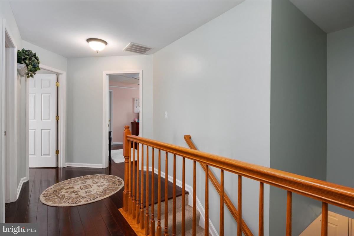 CENTREVILLE - Residential