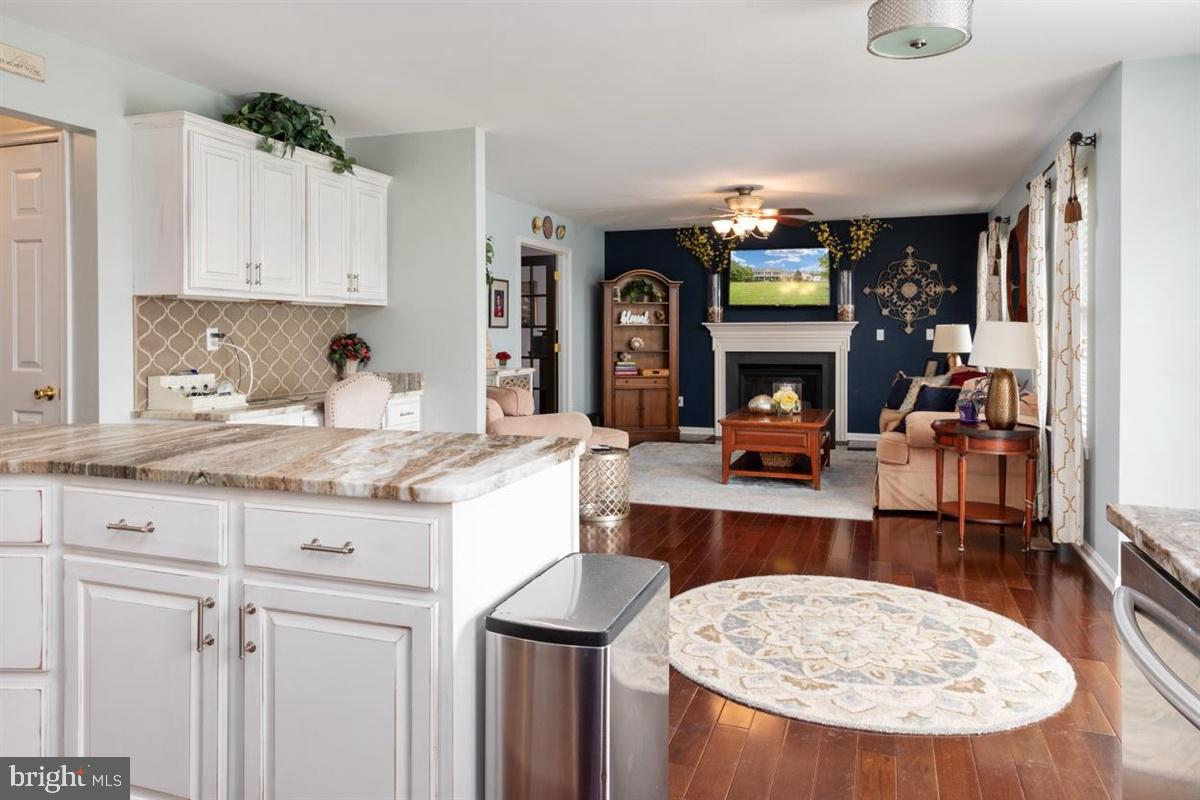 CENTREVILLE - Residential