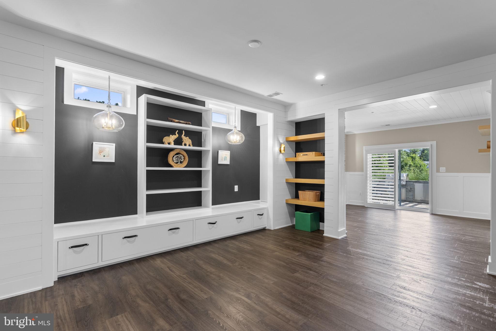 LINDEN GROVE - Residential