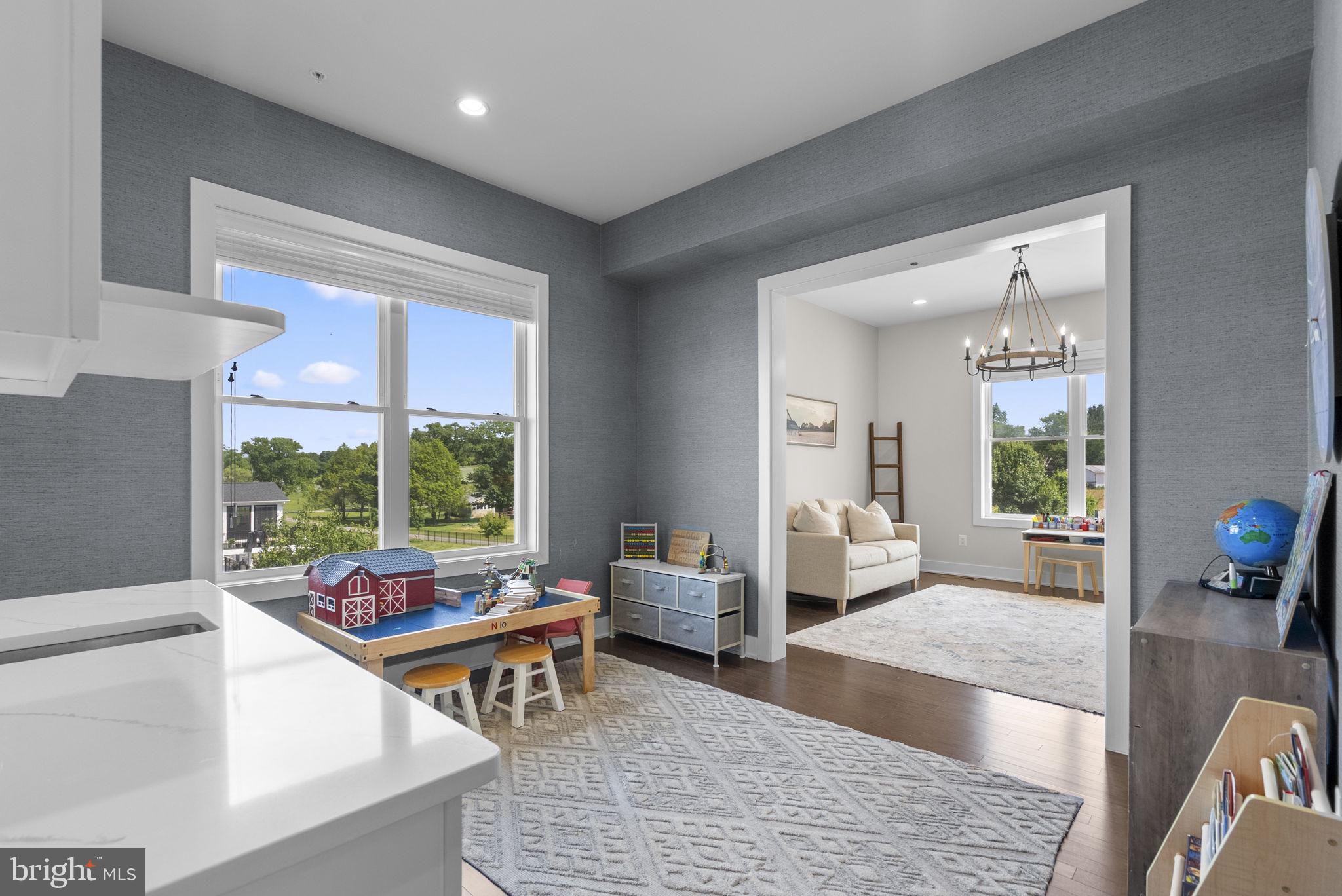 LINDEN GROVE - Residential