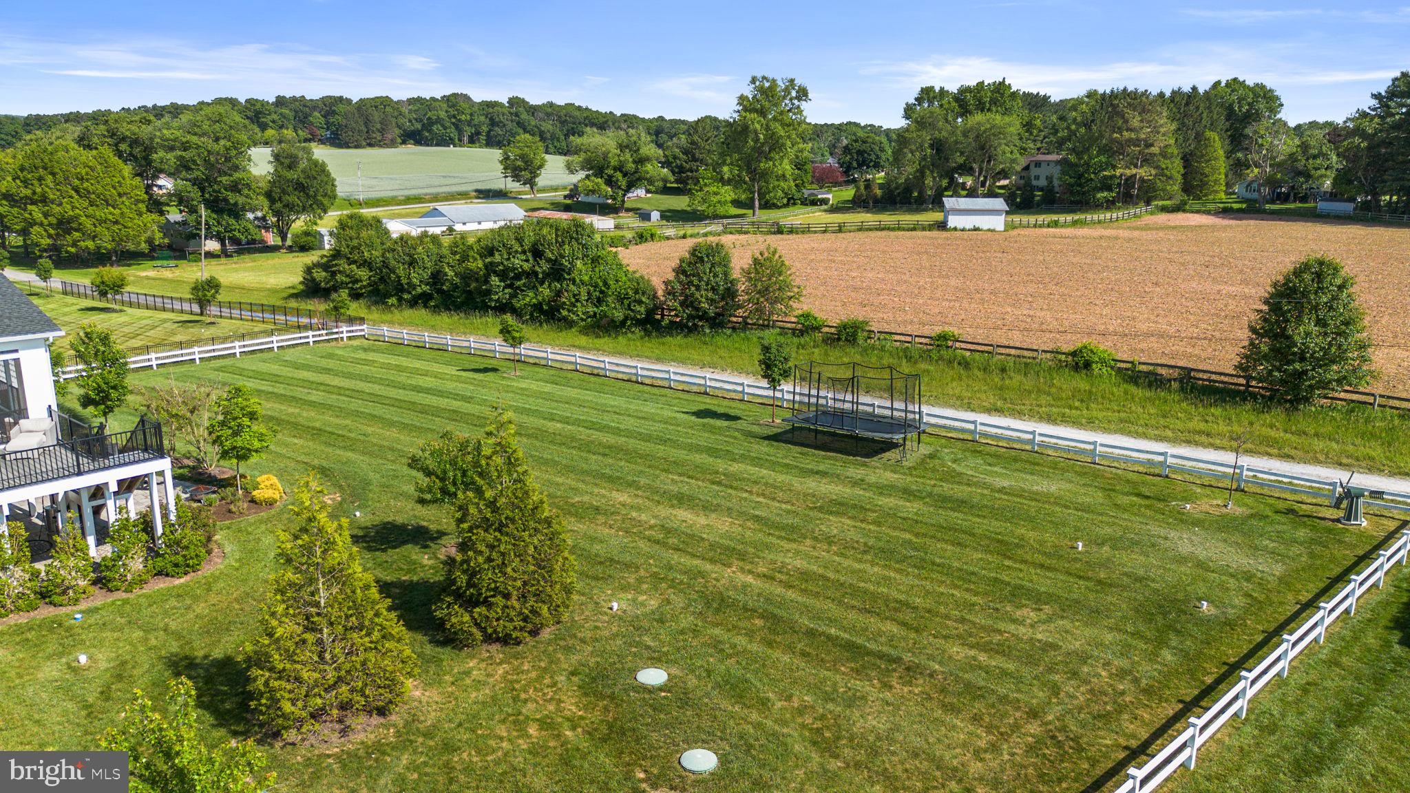 LINDEN GROVE - Residential