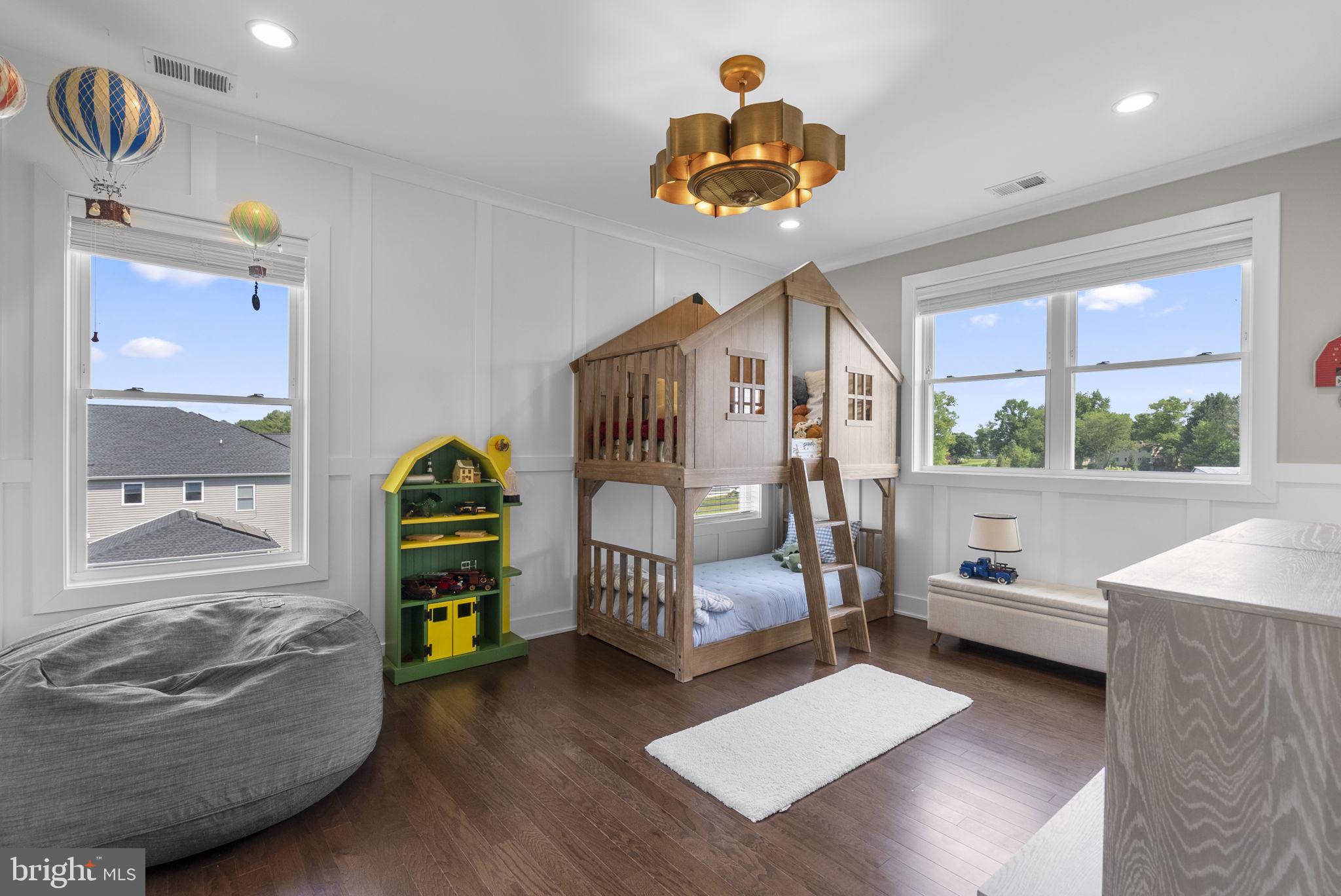 LINDEN GROVE - Residential