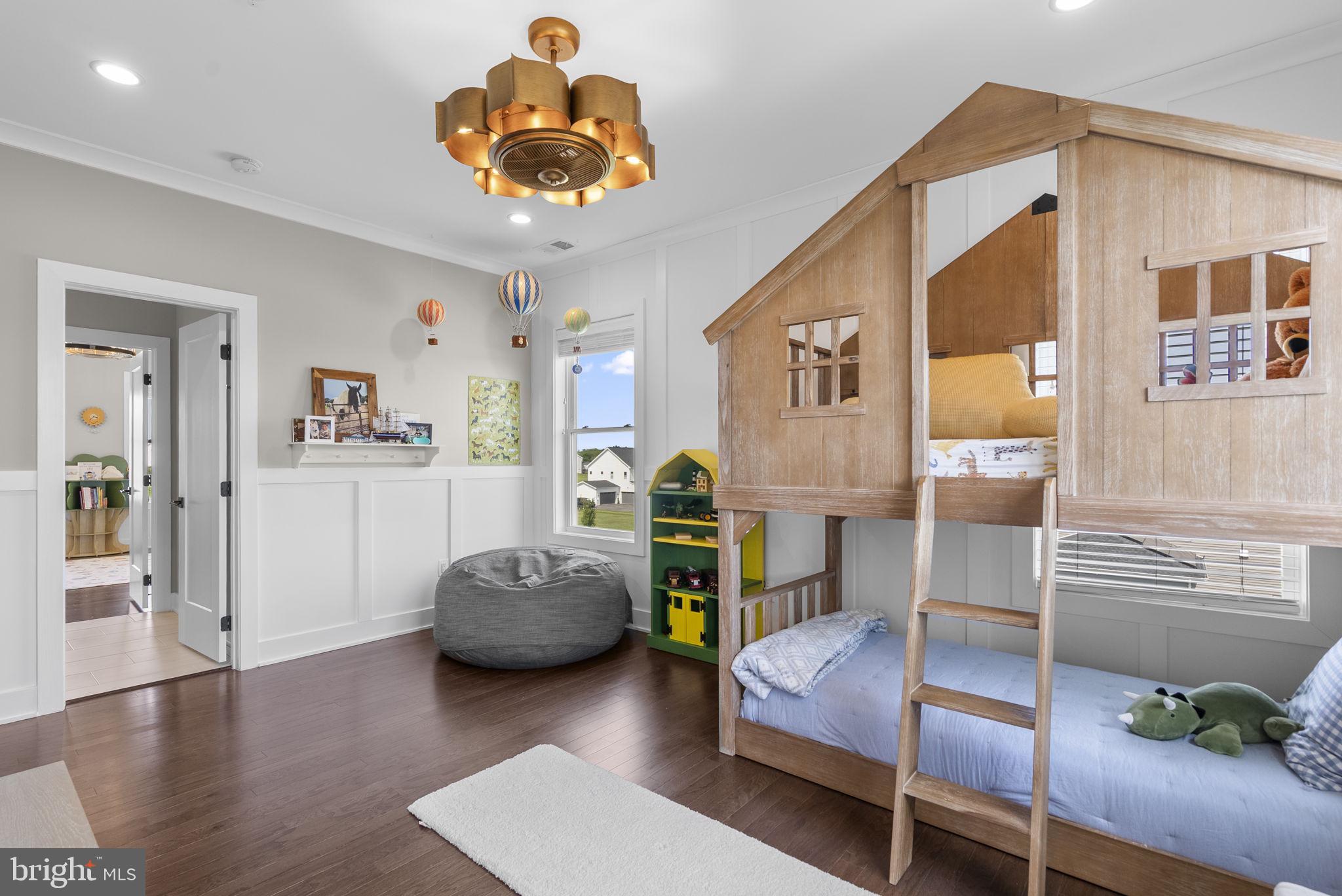 LINDEN GROVE - Residential