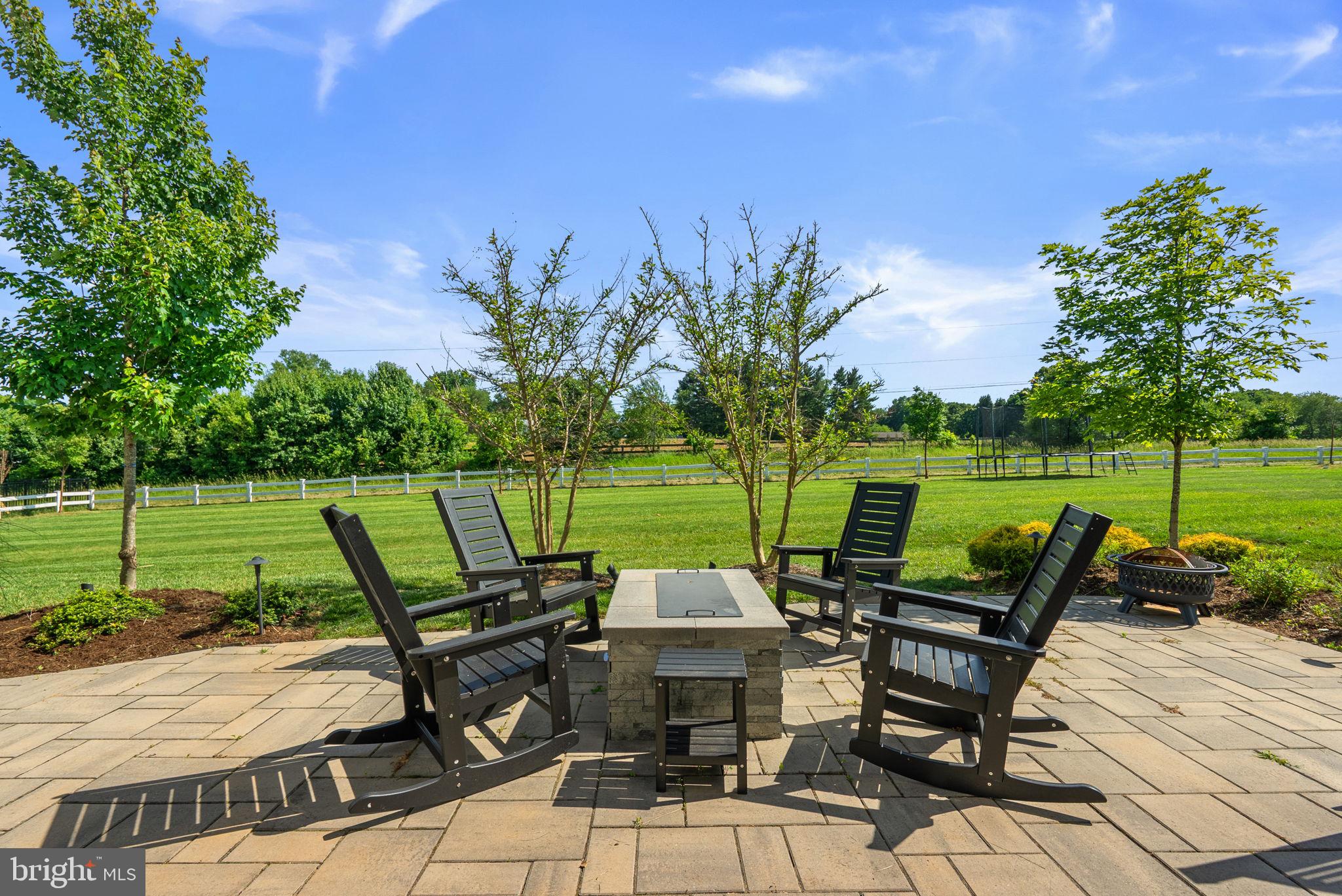 LINDEN GROVE - Residential