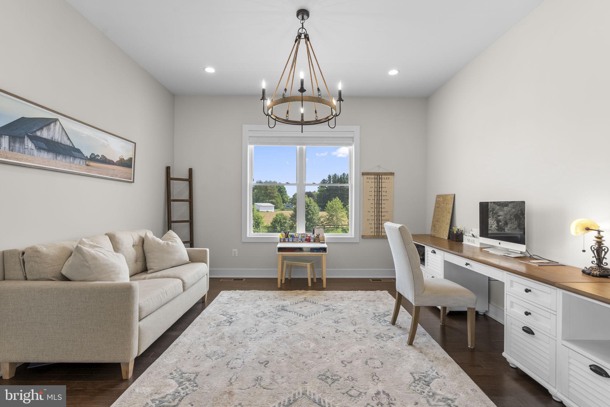LINDEN GROVE - Residential