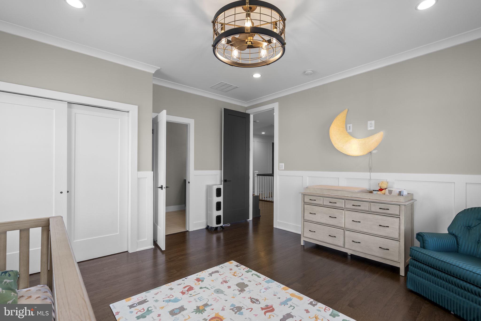 LINDEN GROVE - Residential