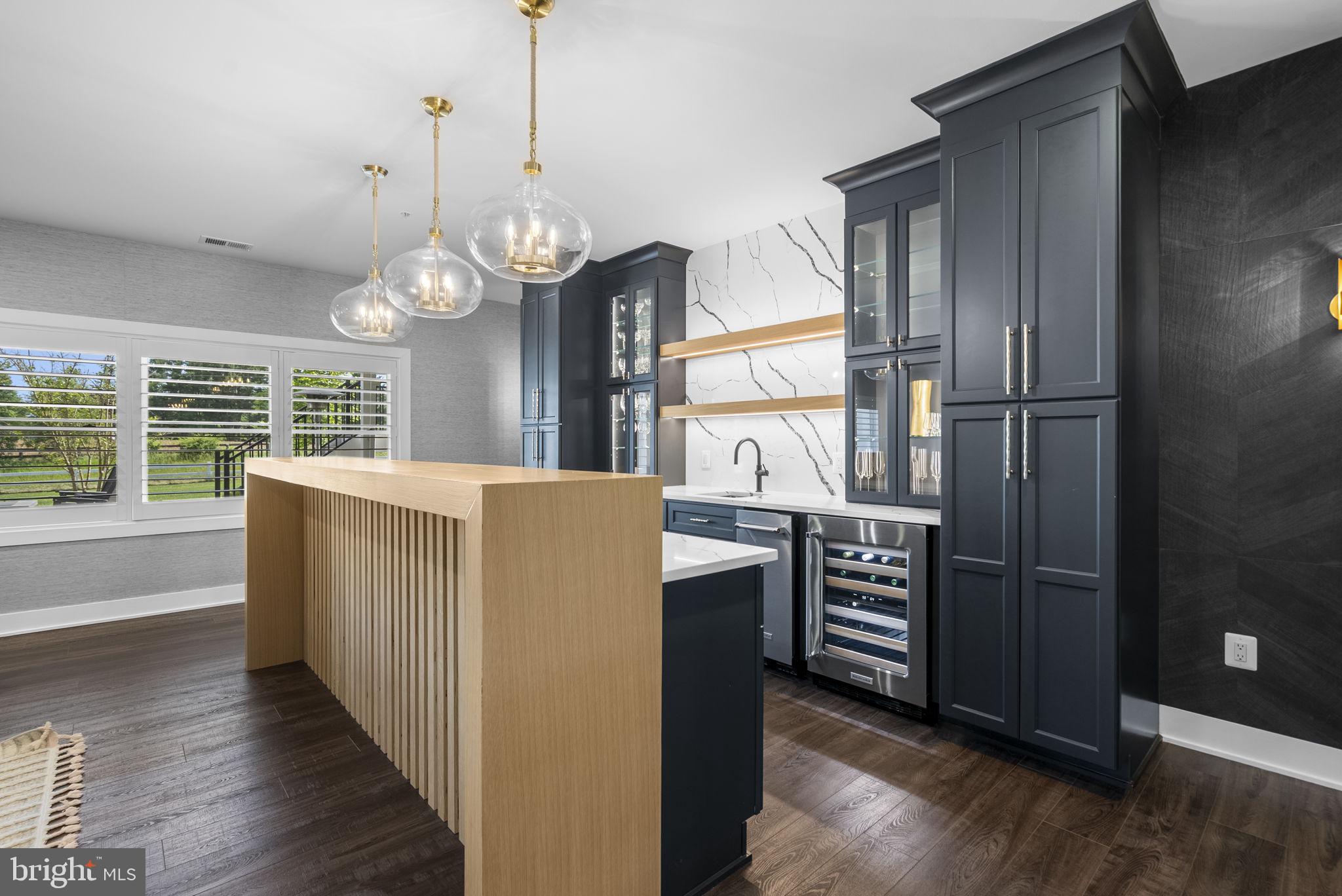 LINDEN GROVE - Residential