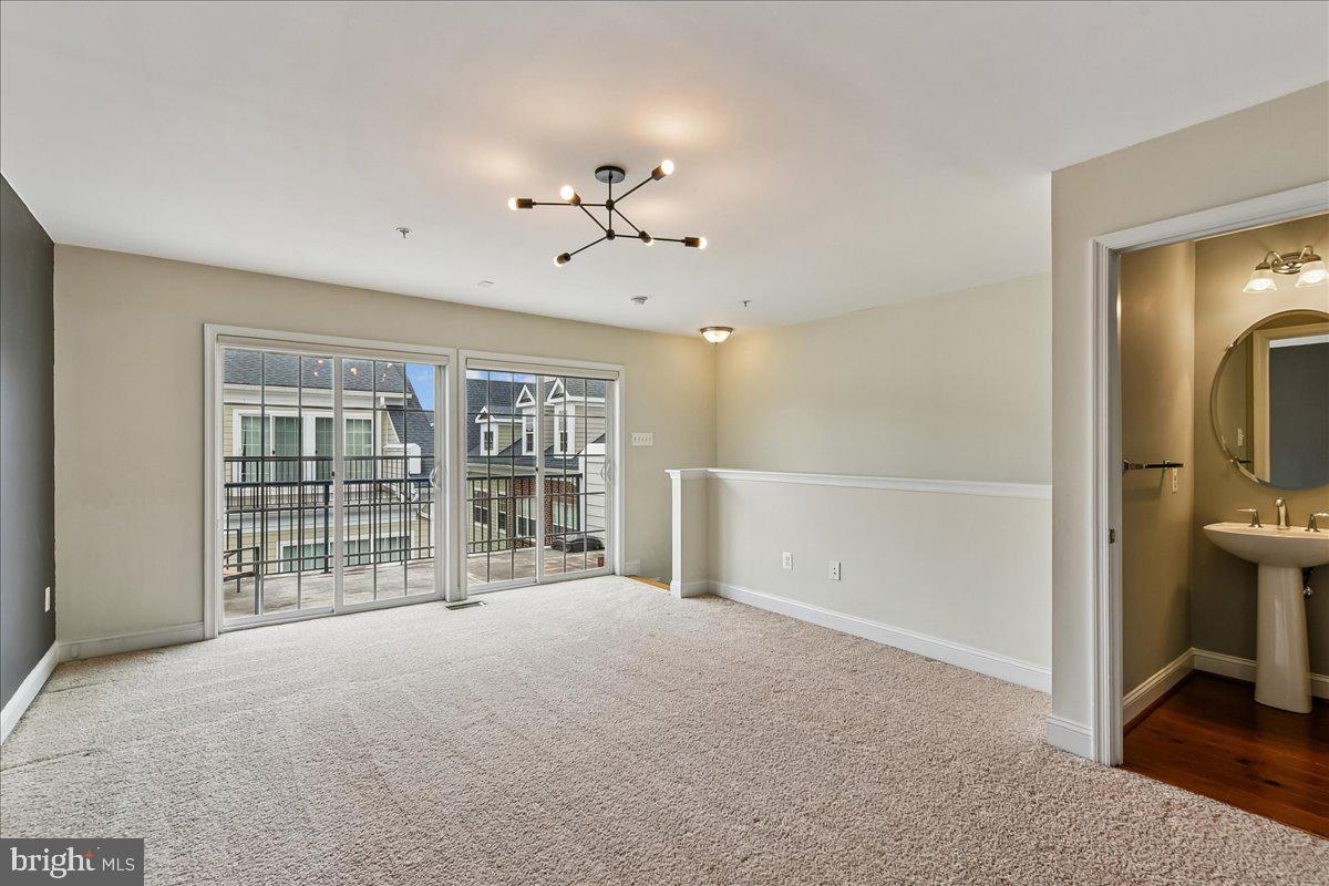 TOWSON GREEN - Residential