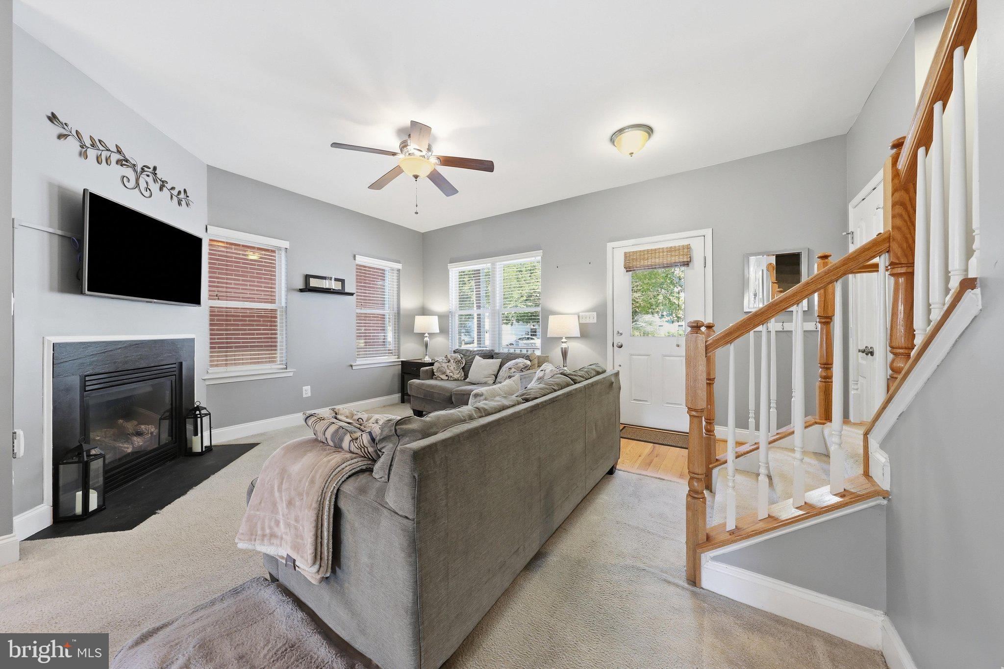 NORTH POINTE - Residential
