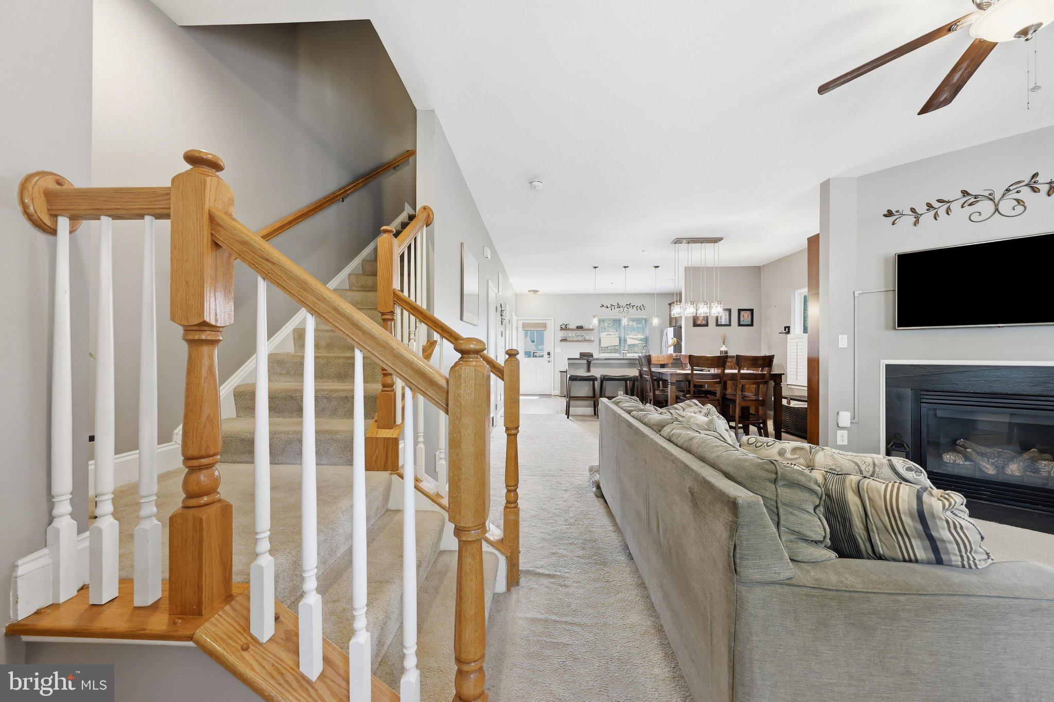 NORTH POINTE - Residential