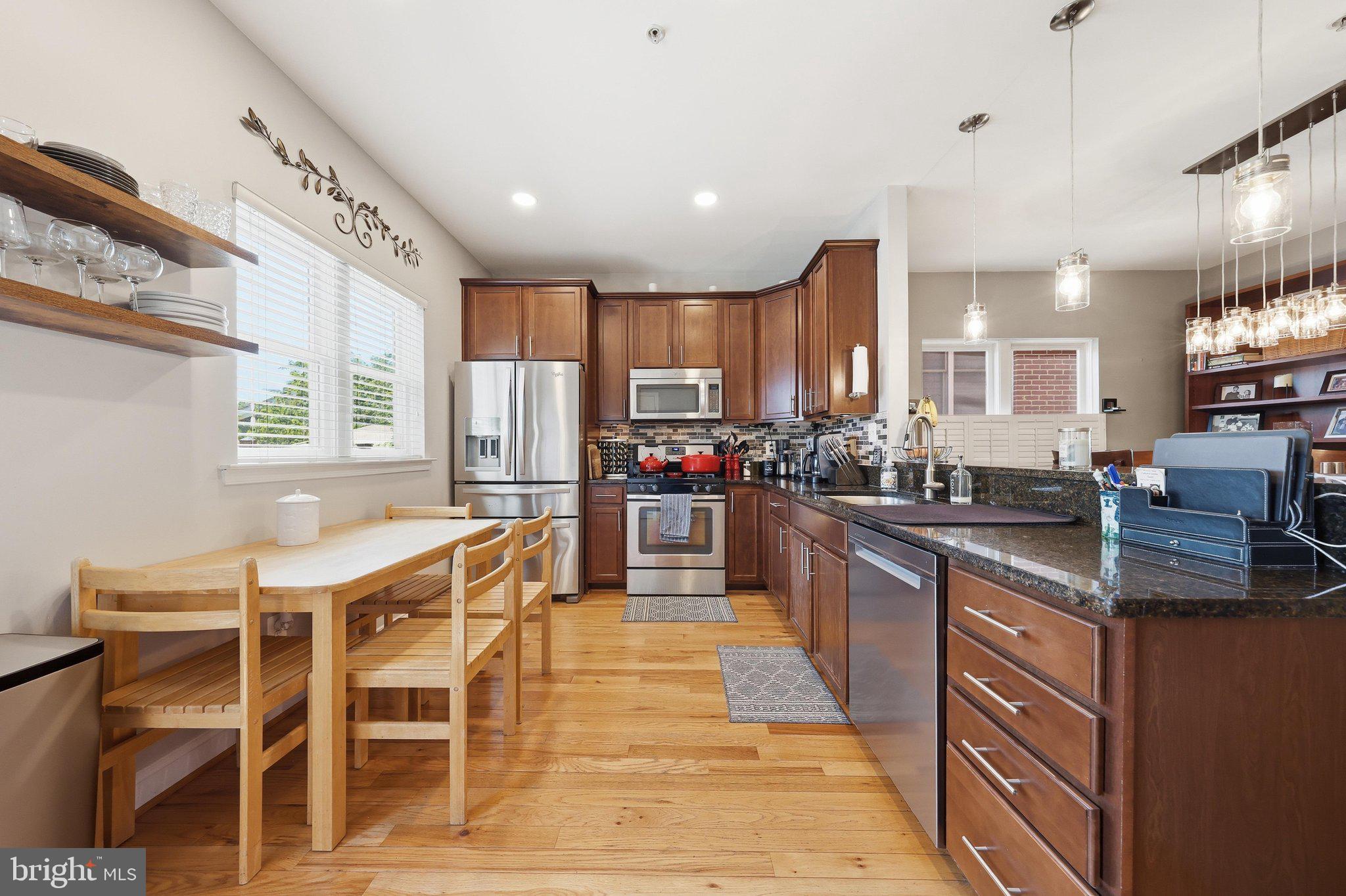 NORTH POINTE - Residential