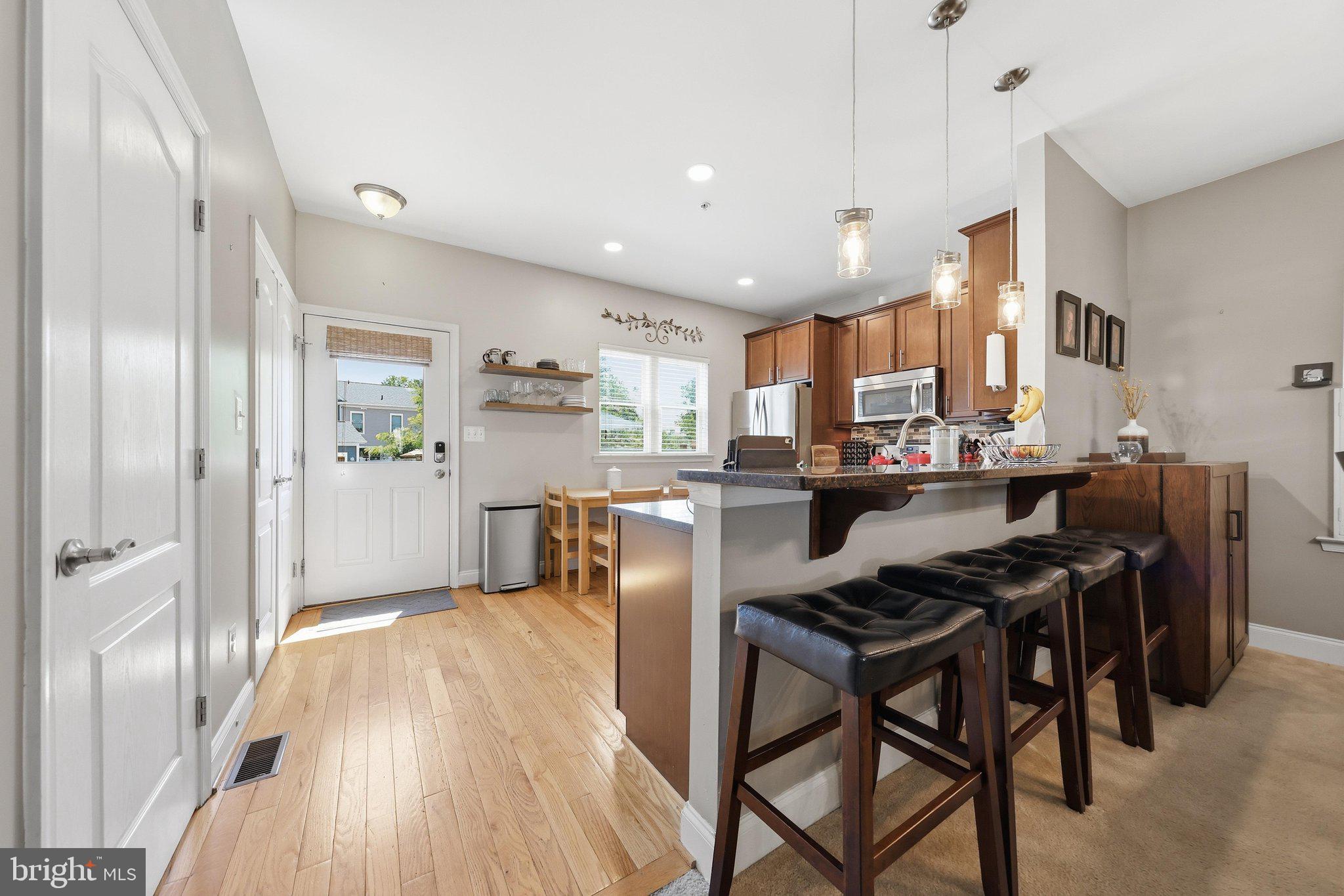 NORTH POINTE - Residential