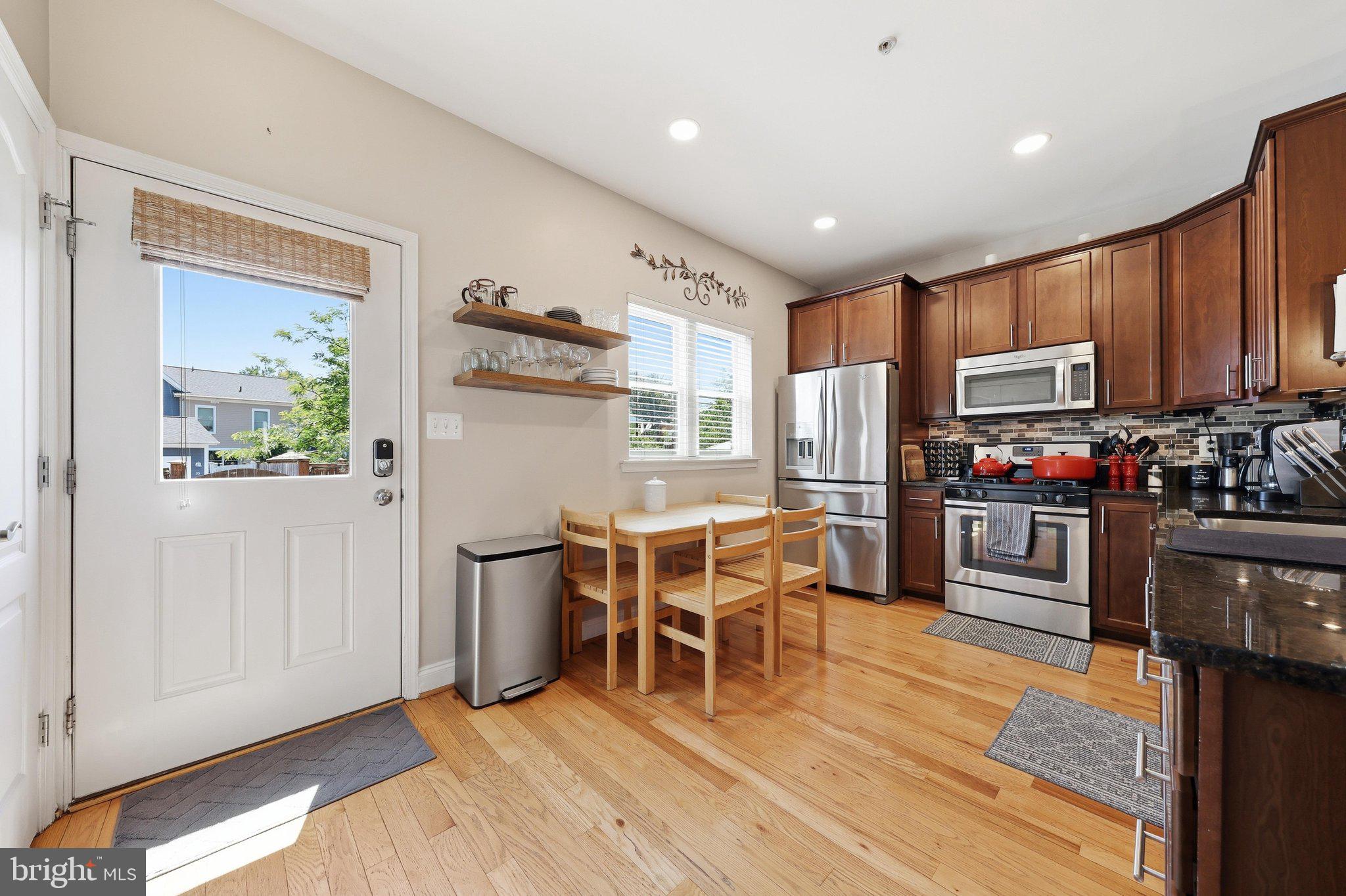 NORTH POINTE - Residential