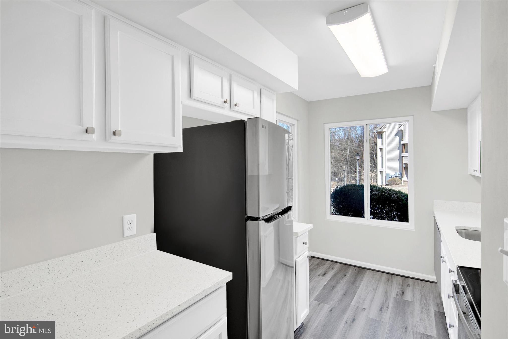 BURKE CENTRE STATION COMMONS - Residential
