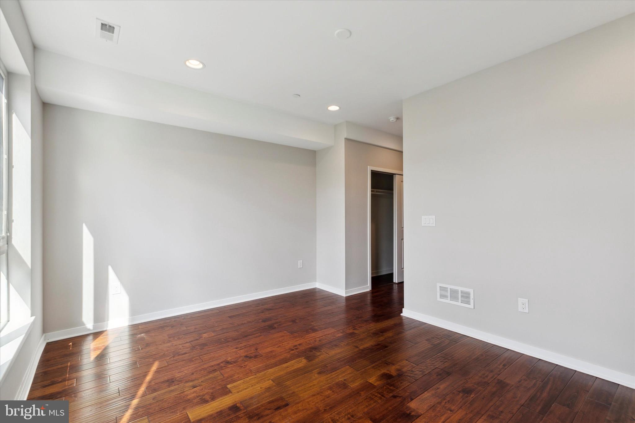 MANAYUNK - Residential