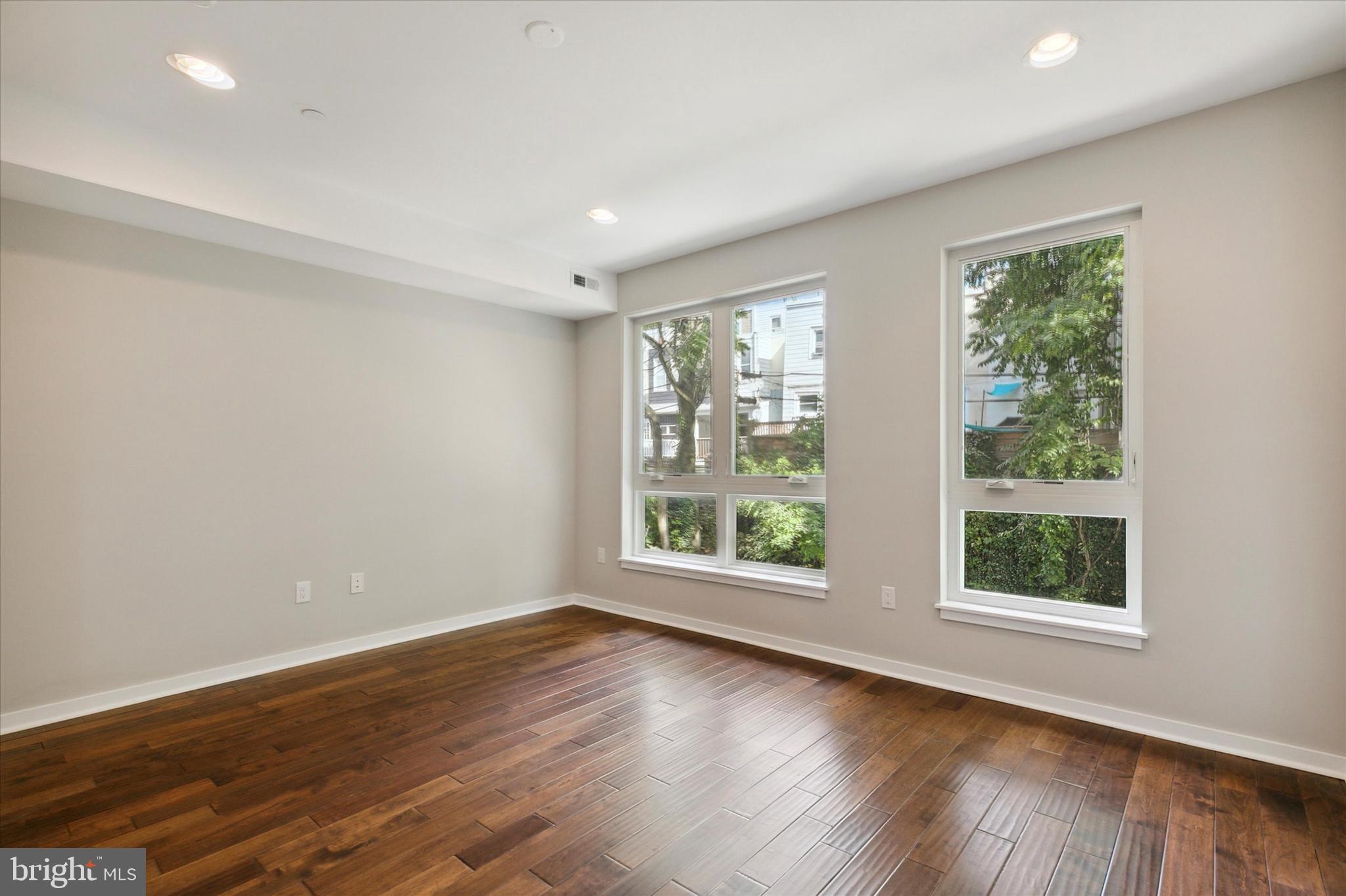 MANAYUNK - Residential
