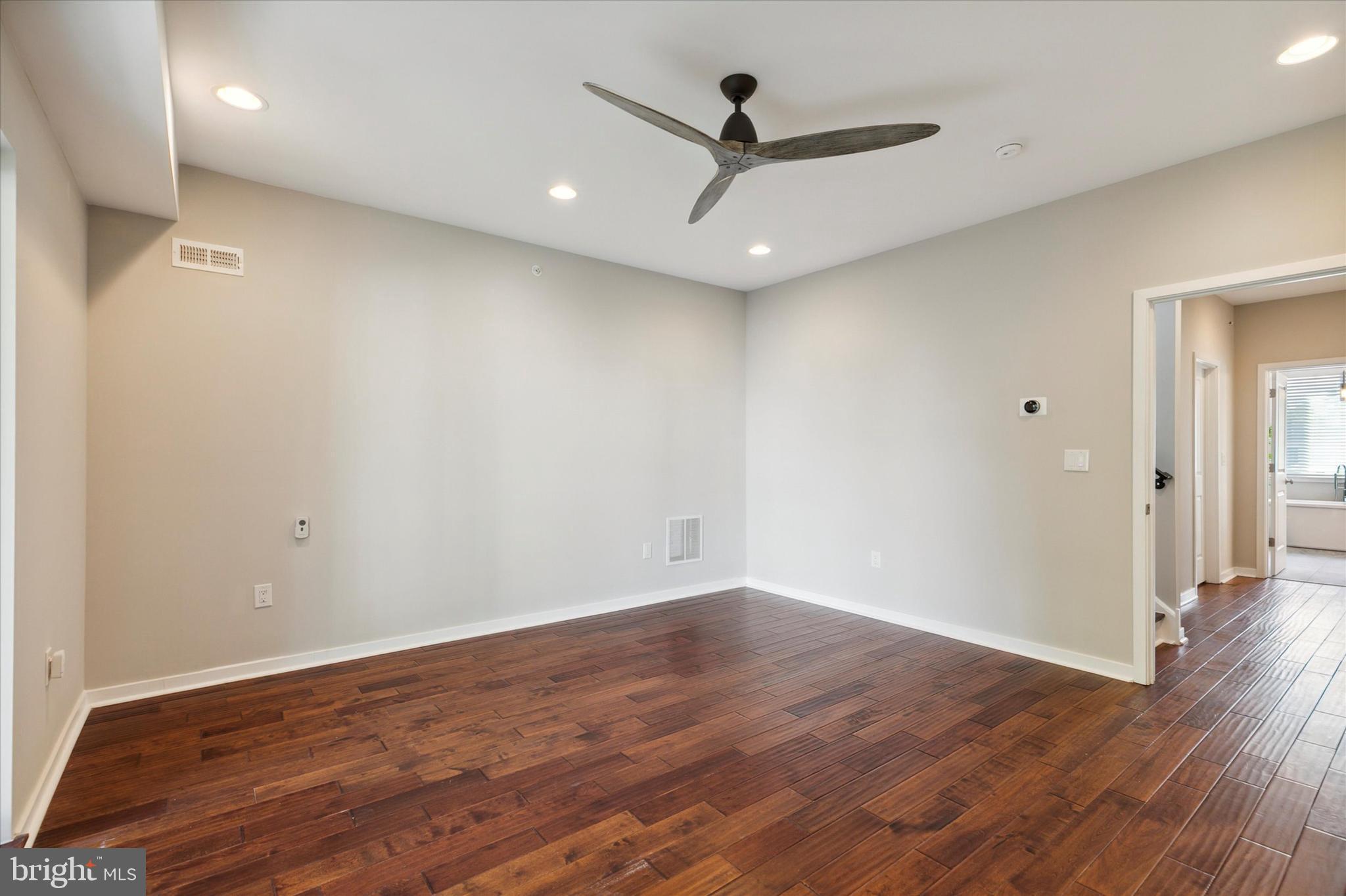 MANAYUNK - Residential