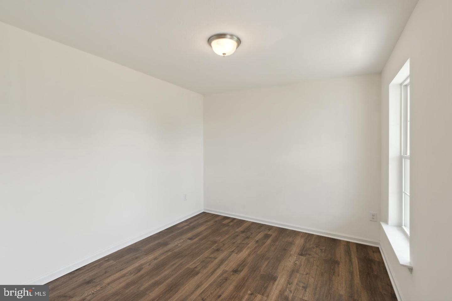 EAGLE ROCK - Residential