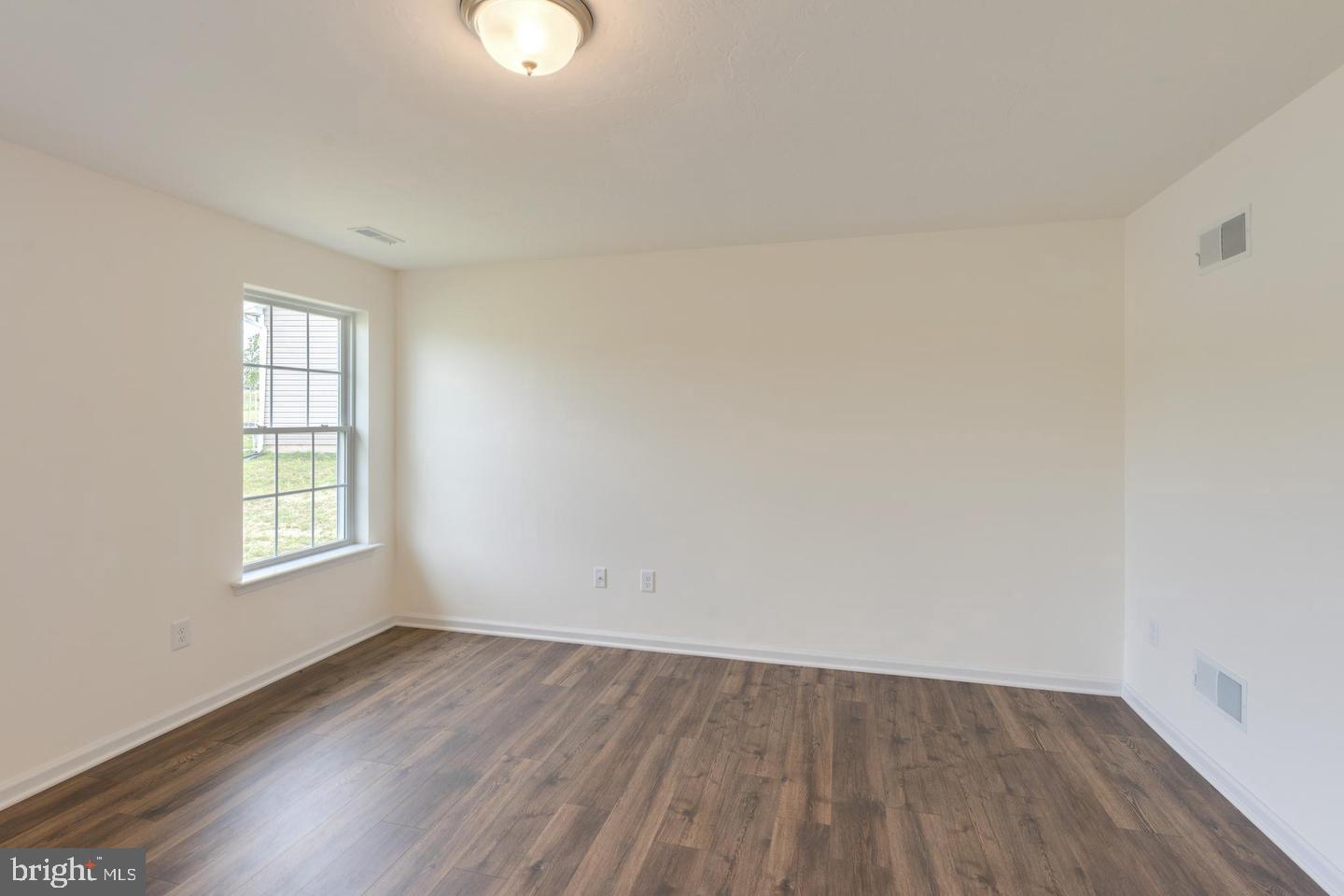 EAGLE ROCK - Residential