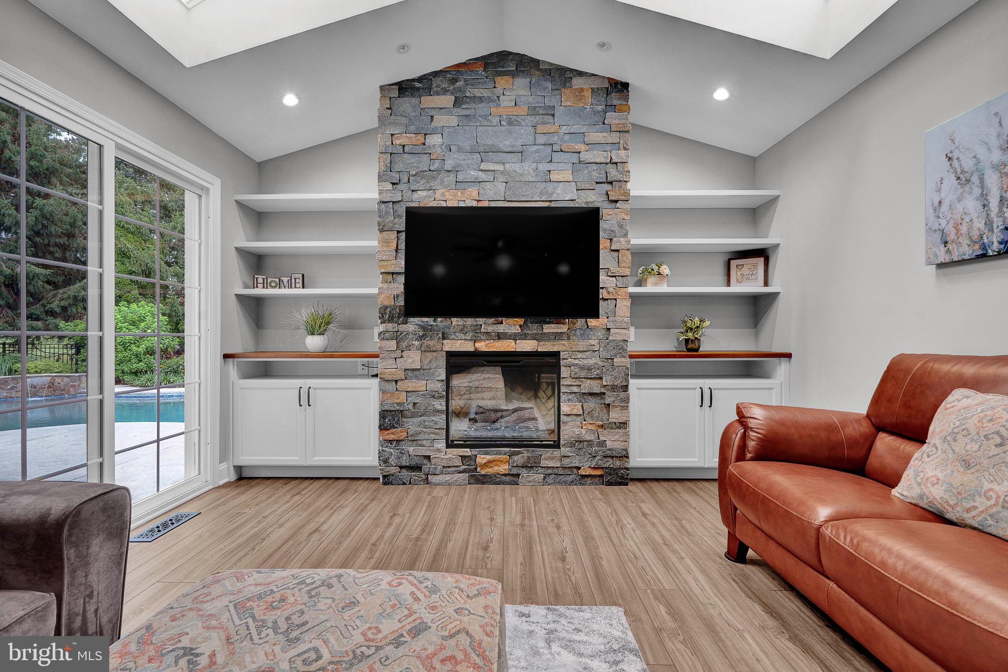 GRISTMILL RUN - Residential