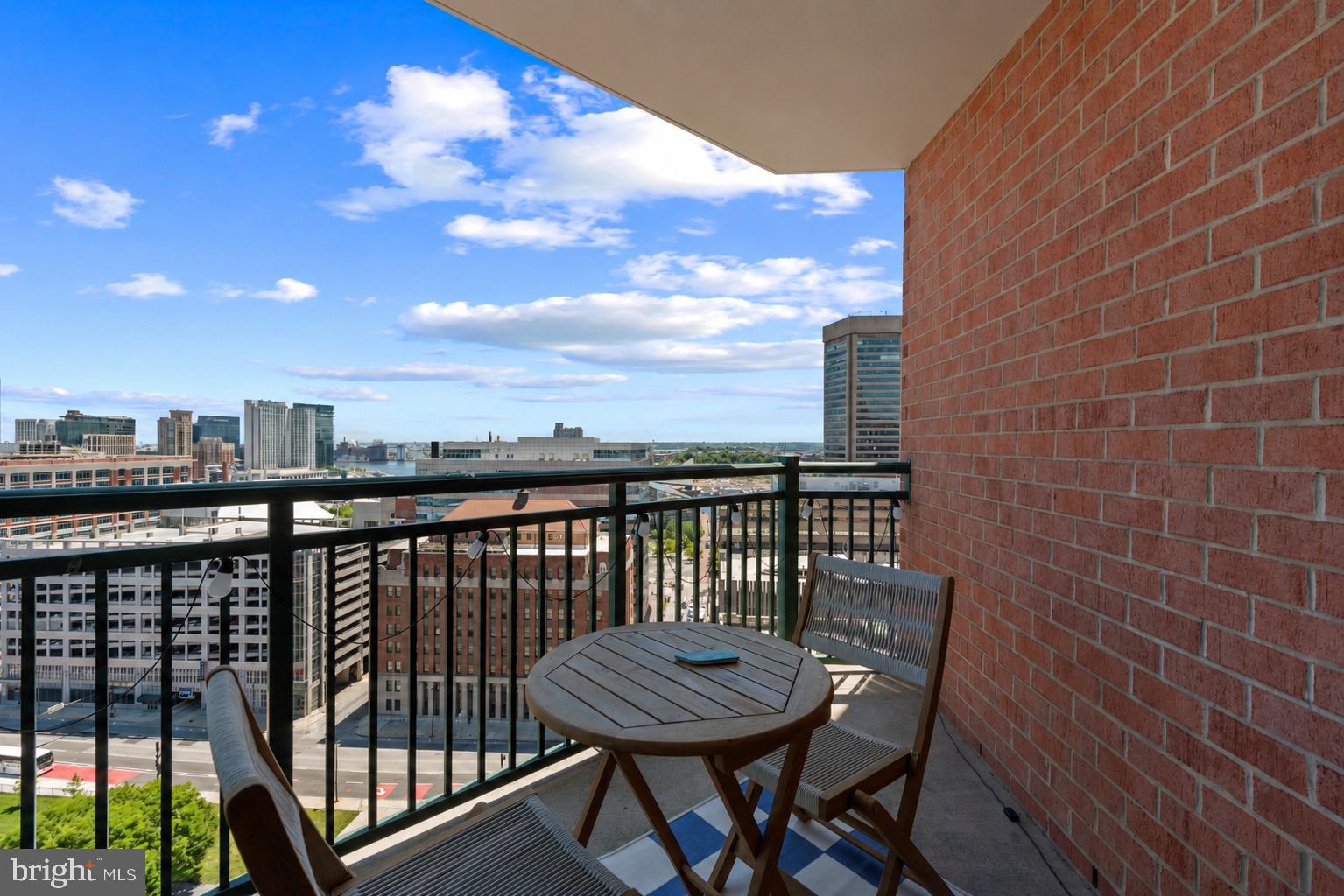 INNER HARBOR - Residential