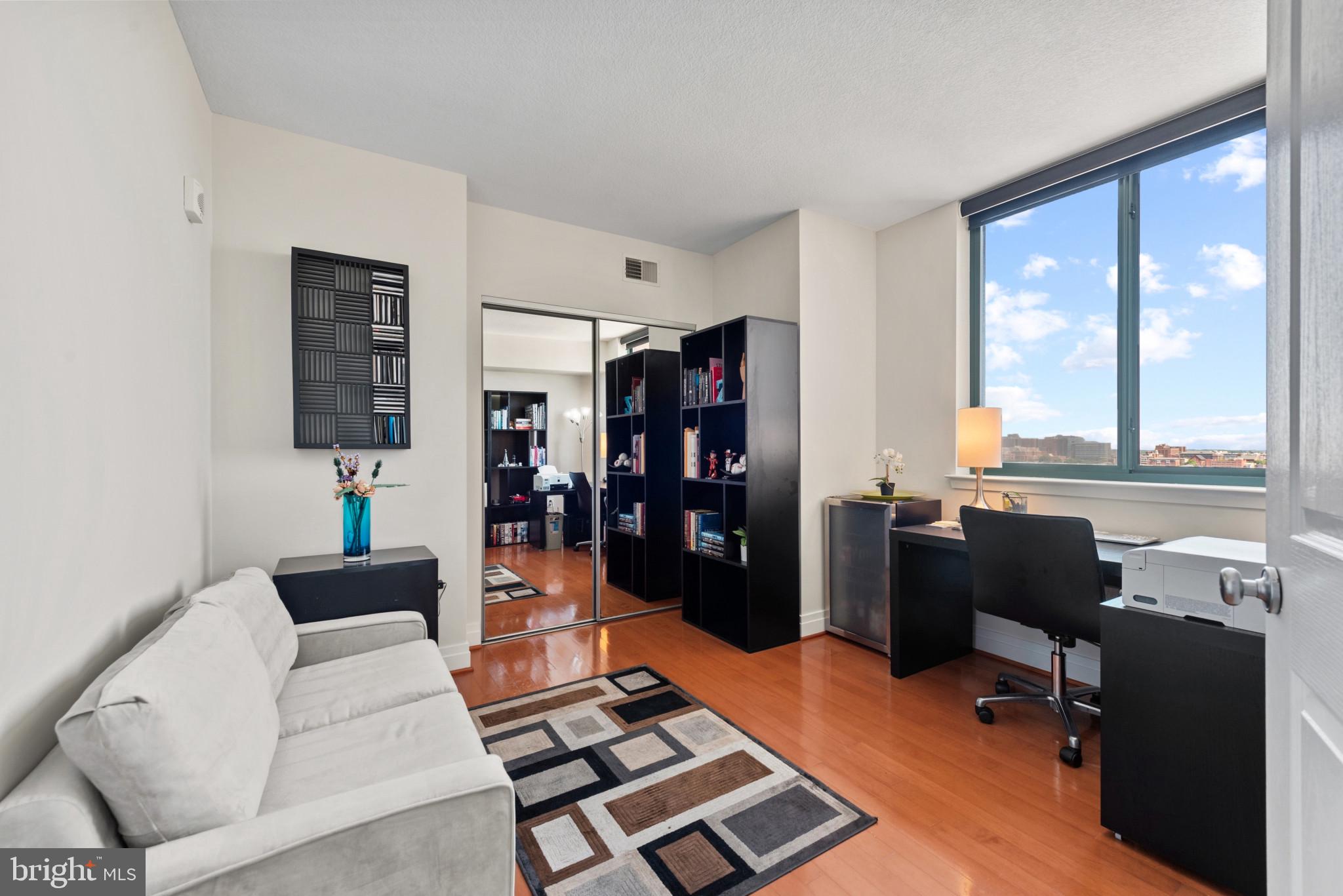 INNER HARBOR - Residential