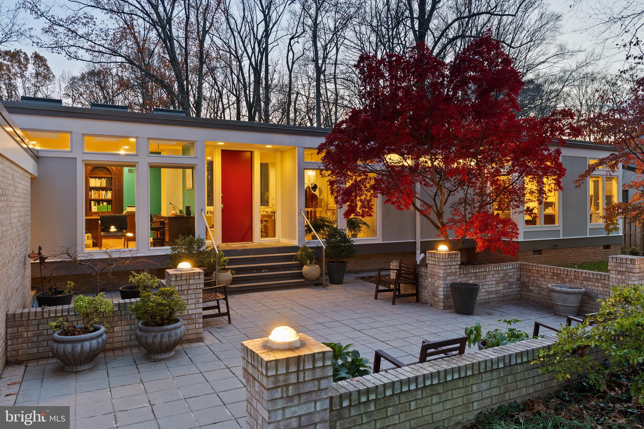BANNOCKBURN ESTATES - Residential