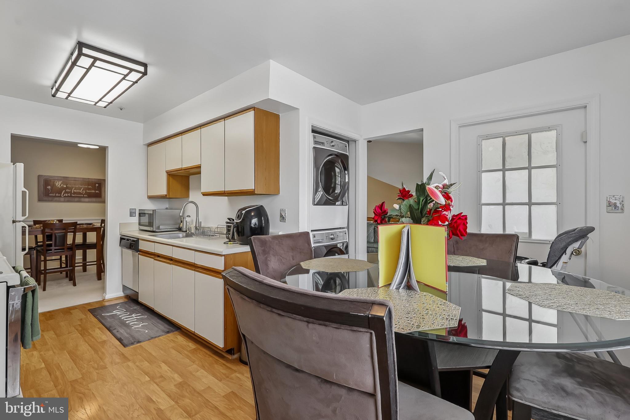 GLENSFORD CONDO - Residential