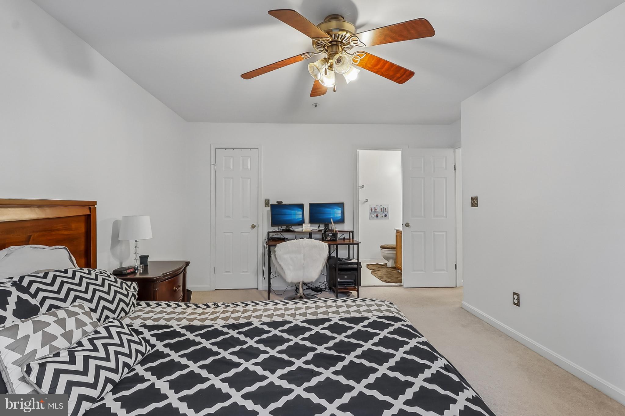 GLENSFORD CONDO - Residential
