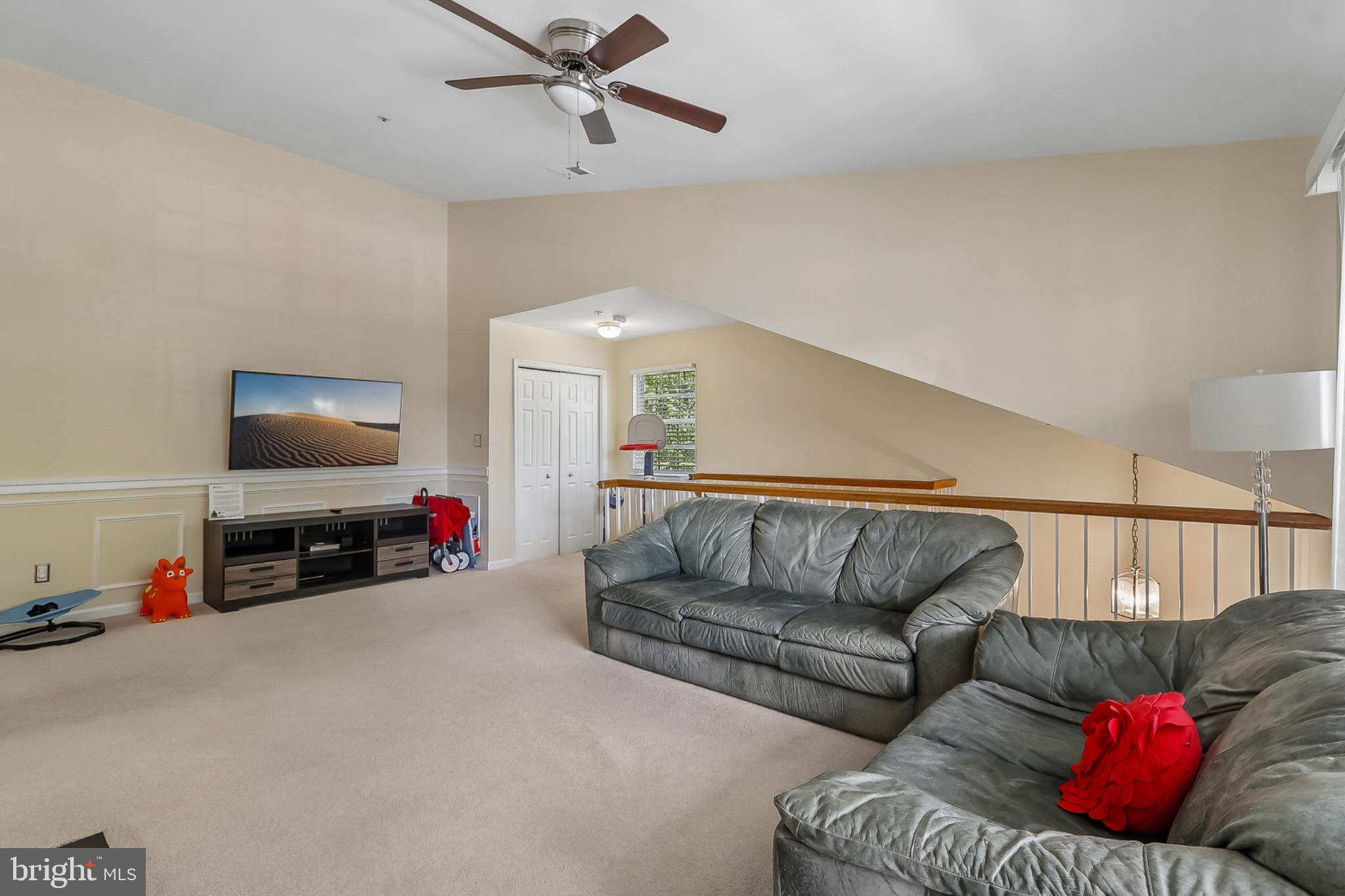 GLENSFORD CONDO - Residential