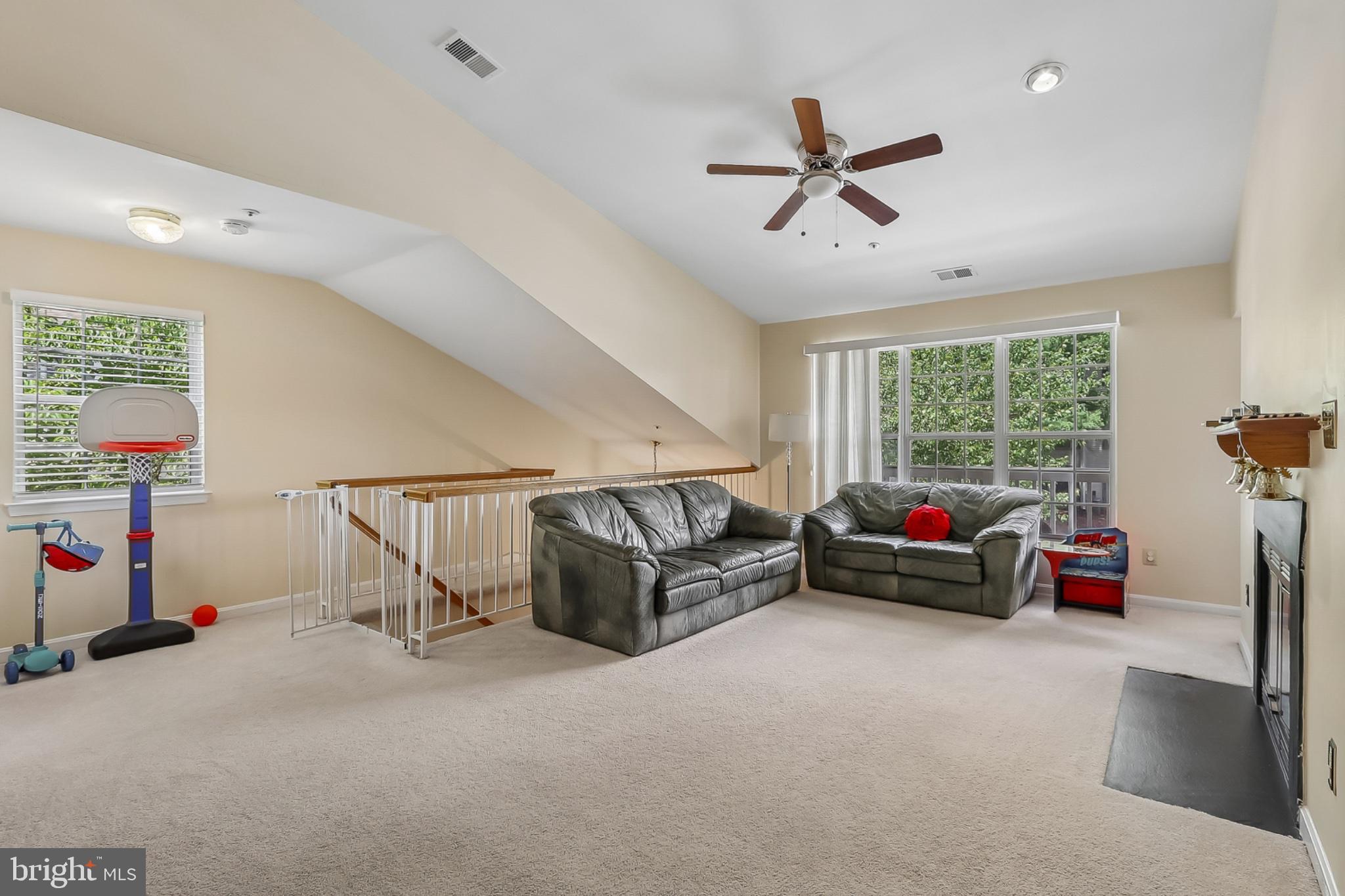 GLENSFORD CONDO - Residential