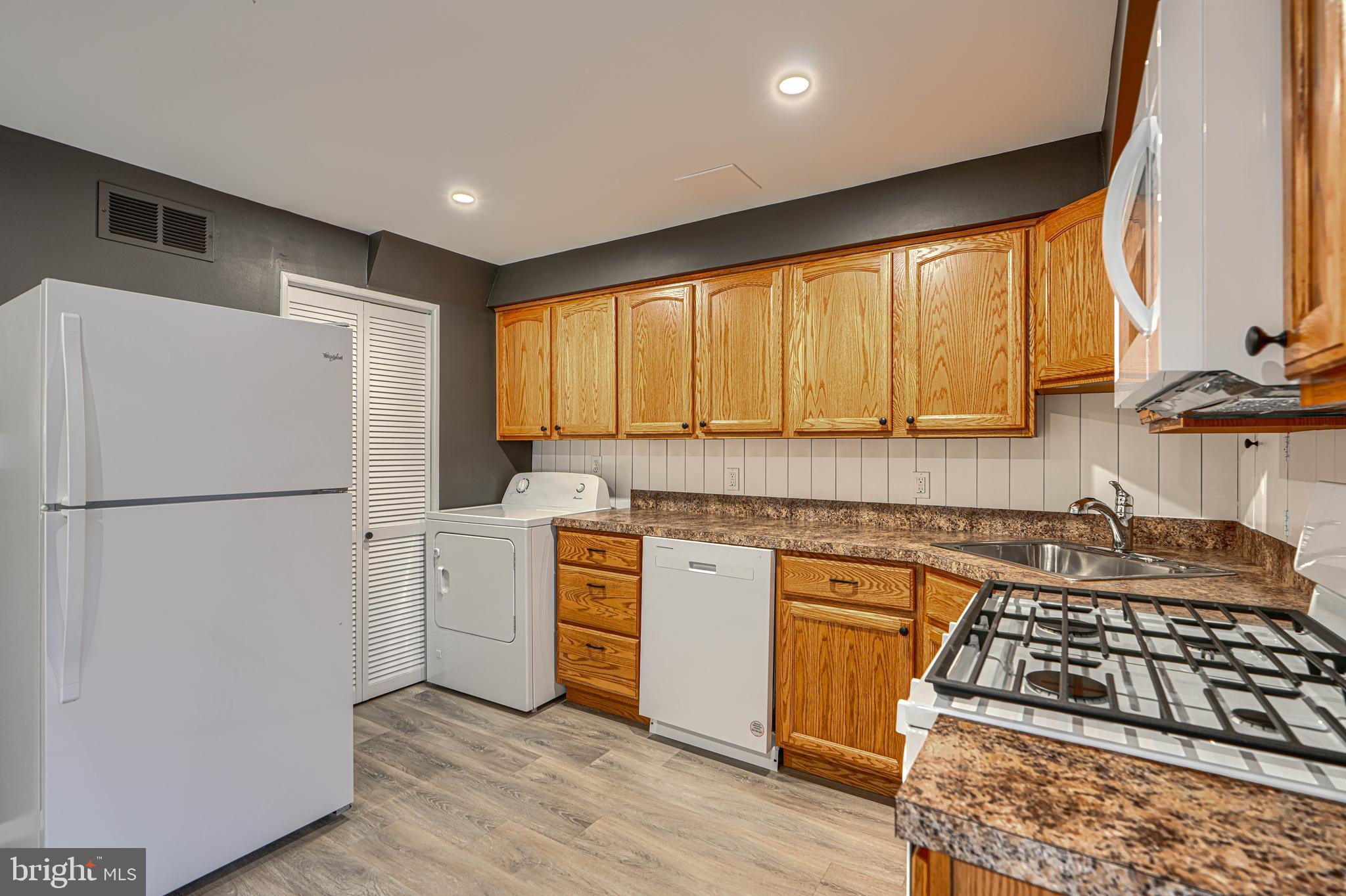 SOUTHFIELD - Residential