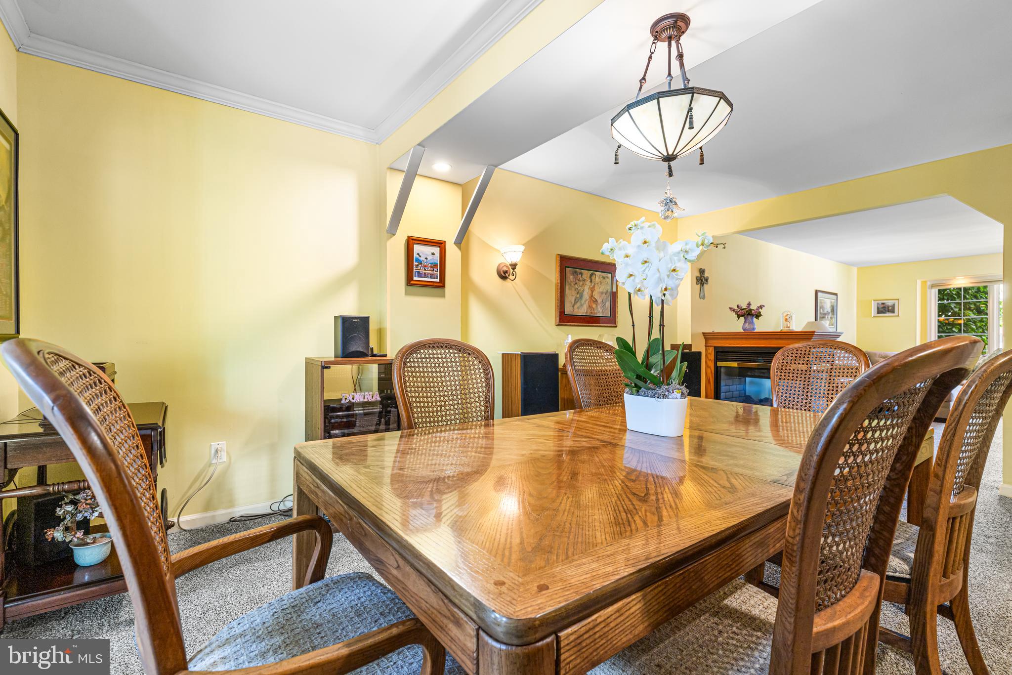 WILLOW MANOR - Residential