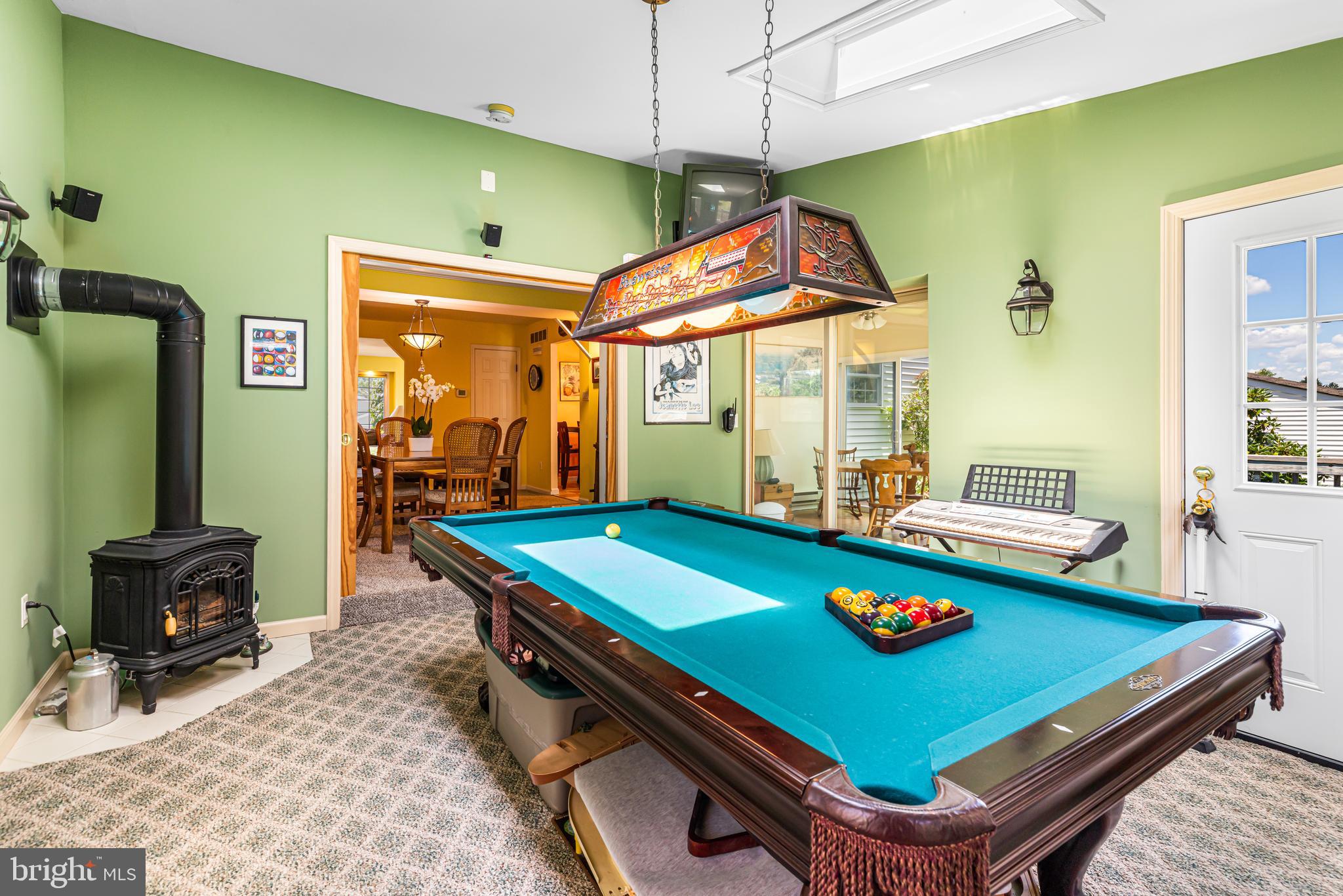 WILLOW MANOR - Residential