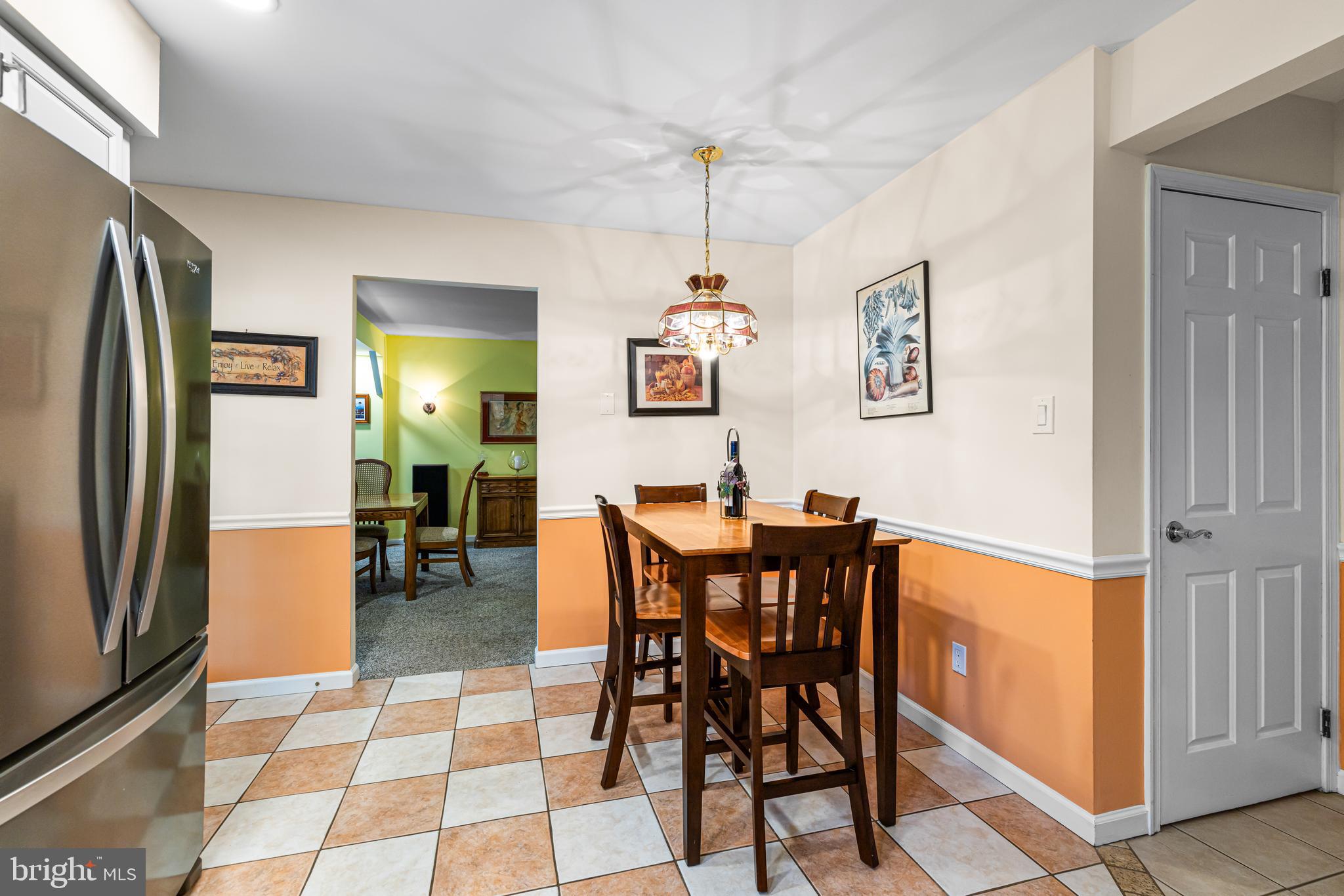 WILLOW MANOR - Residential