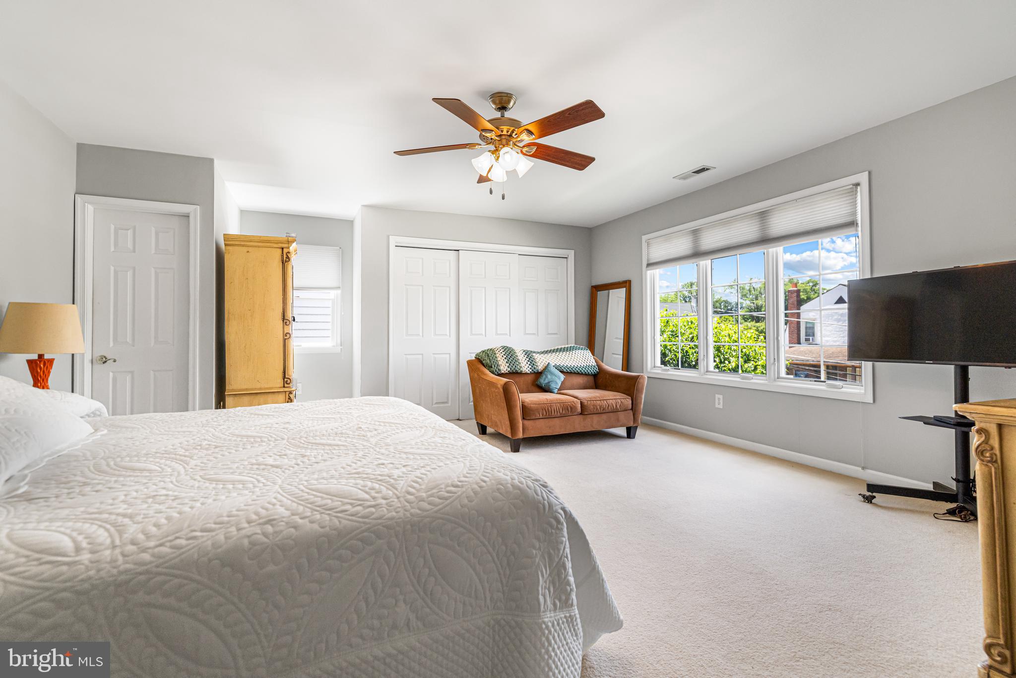 WILLOW MANOR - Residential