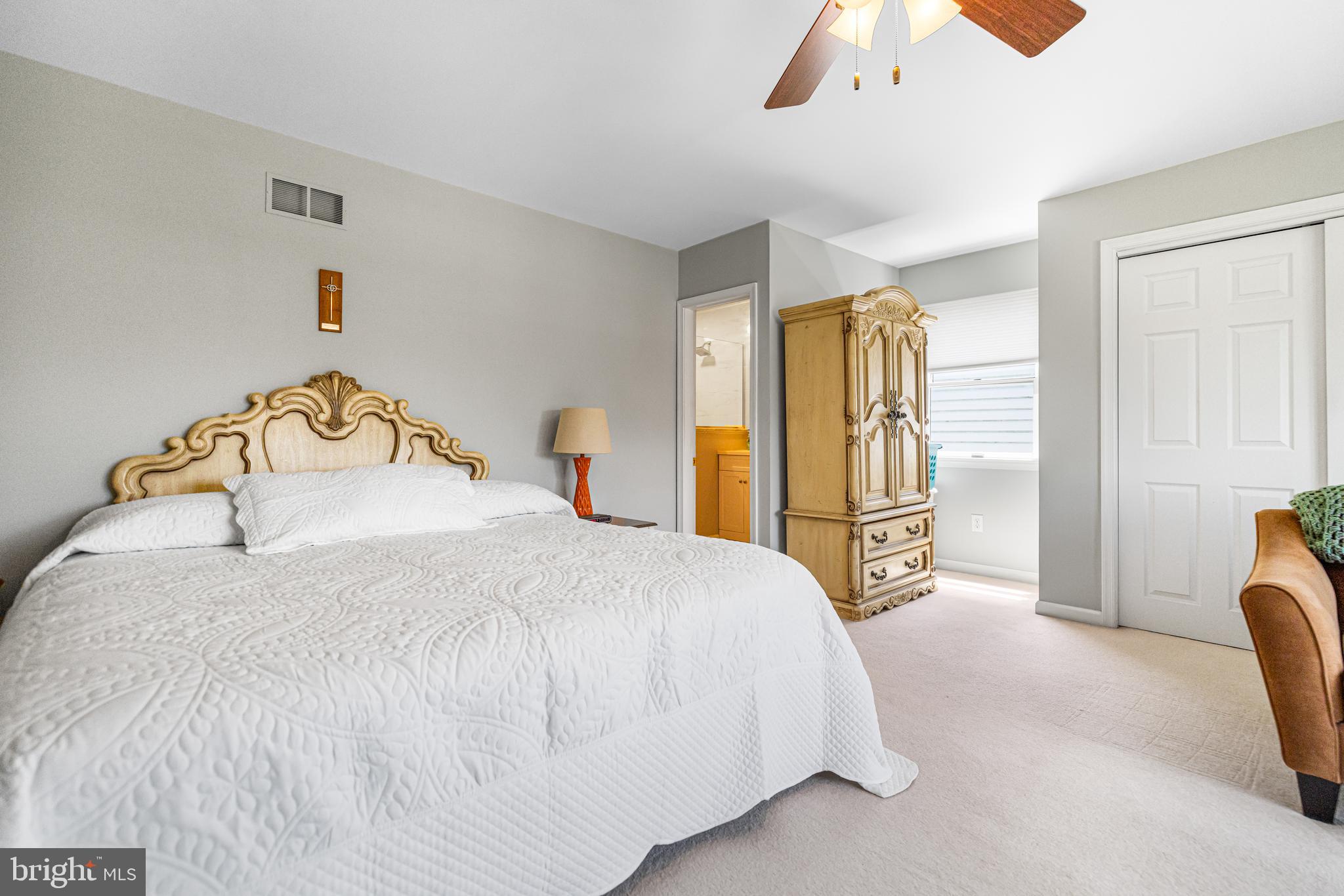 WILLOW MANOR - Residential
