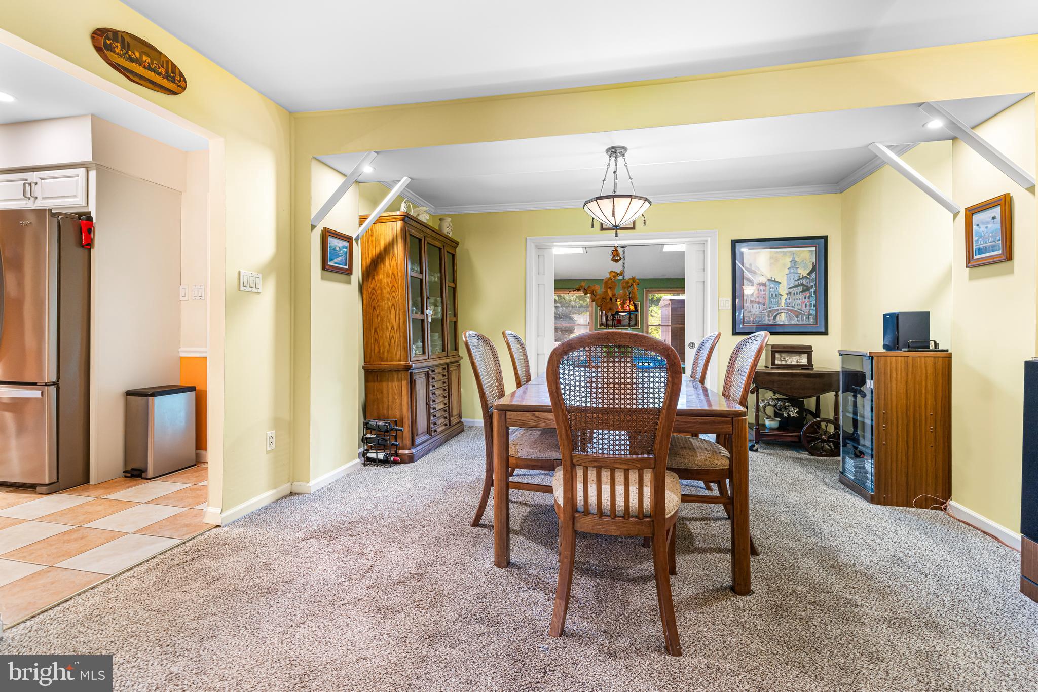 WILLOW MANOR - Residential