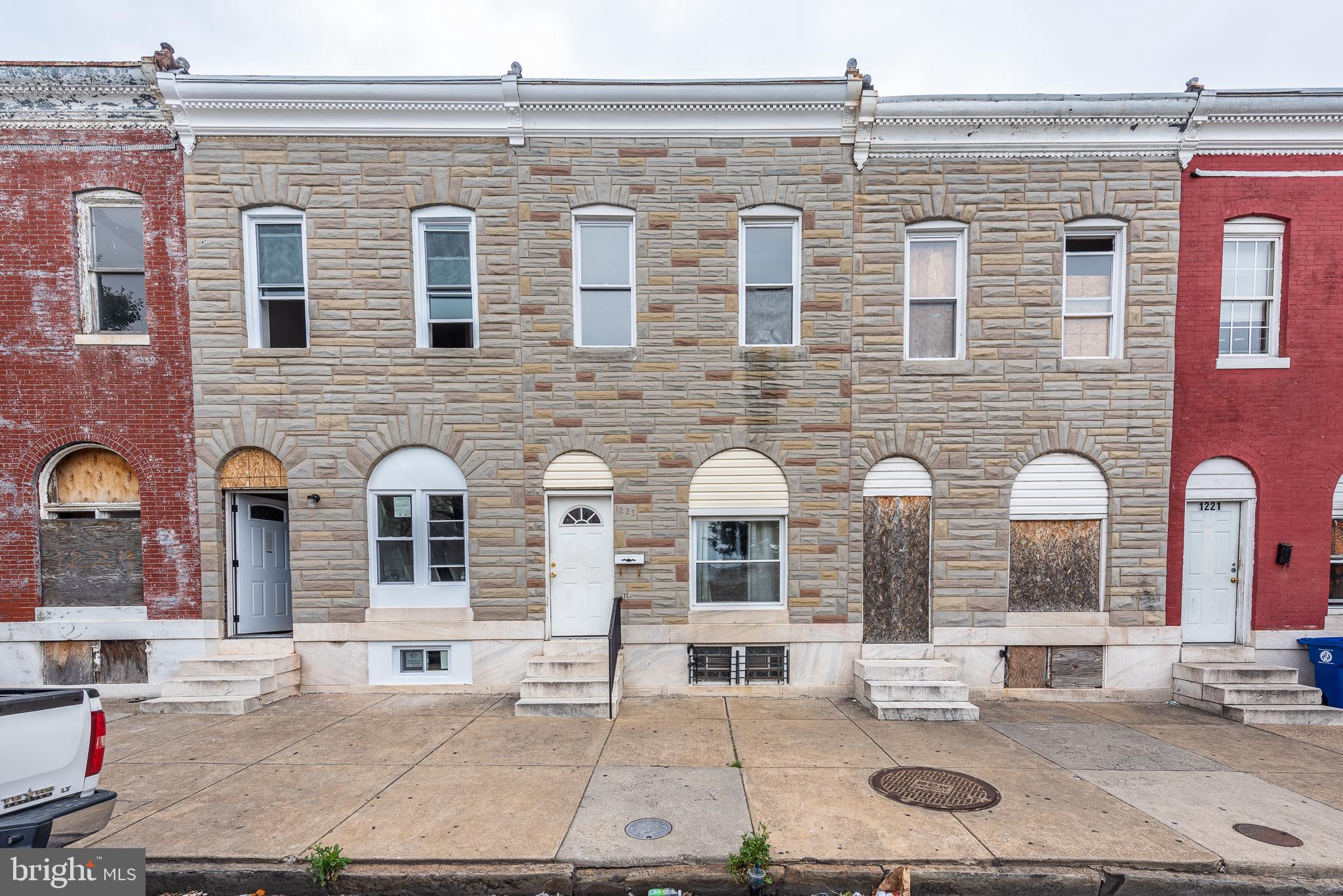 BROADWAY EAST - Residential