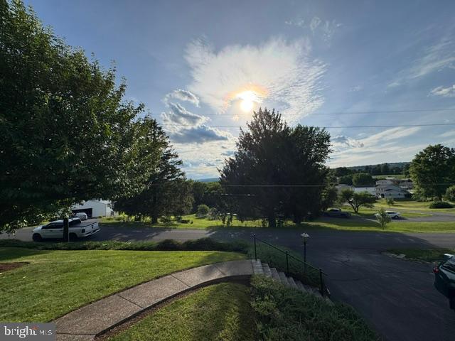 COLONIAL HILLS - Residential
