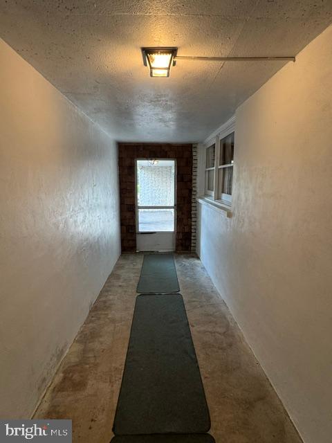 COLONIAL HILLS - Residential